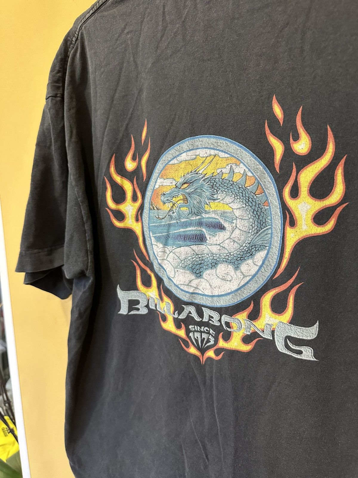 Vintage Vintage Billabong Shirt Surf Flame Dragon Tee T Shirt men Size US M / EU 48-50 / 2 - 6 Thumbnail