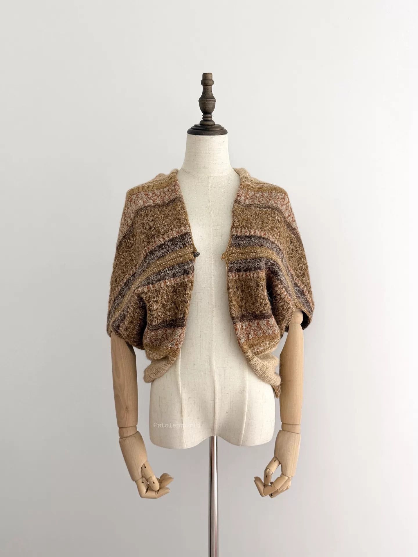 Kapital Kapital Alpaca Blend Ethnic Knit Cape (Size F) Size ONE SIZE - 3 Thumbnail