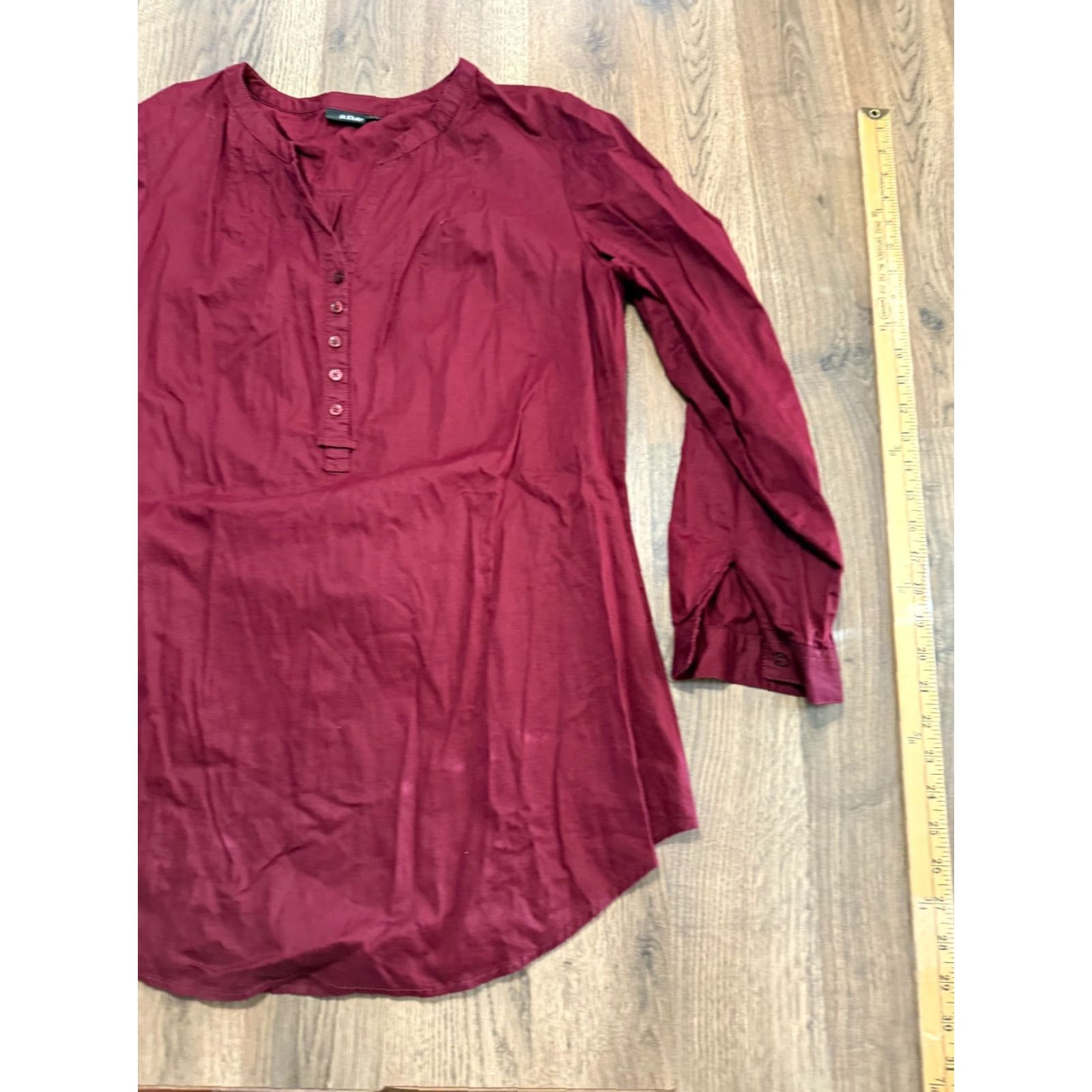 Vintage a.n.a Shirt Women's XL Red Long Sleeve V-Neck 1/4 Button T-Shirt Size XL / US 12-14 / IT 48-50 - 4 Thumbnail