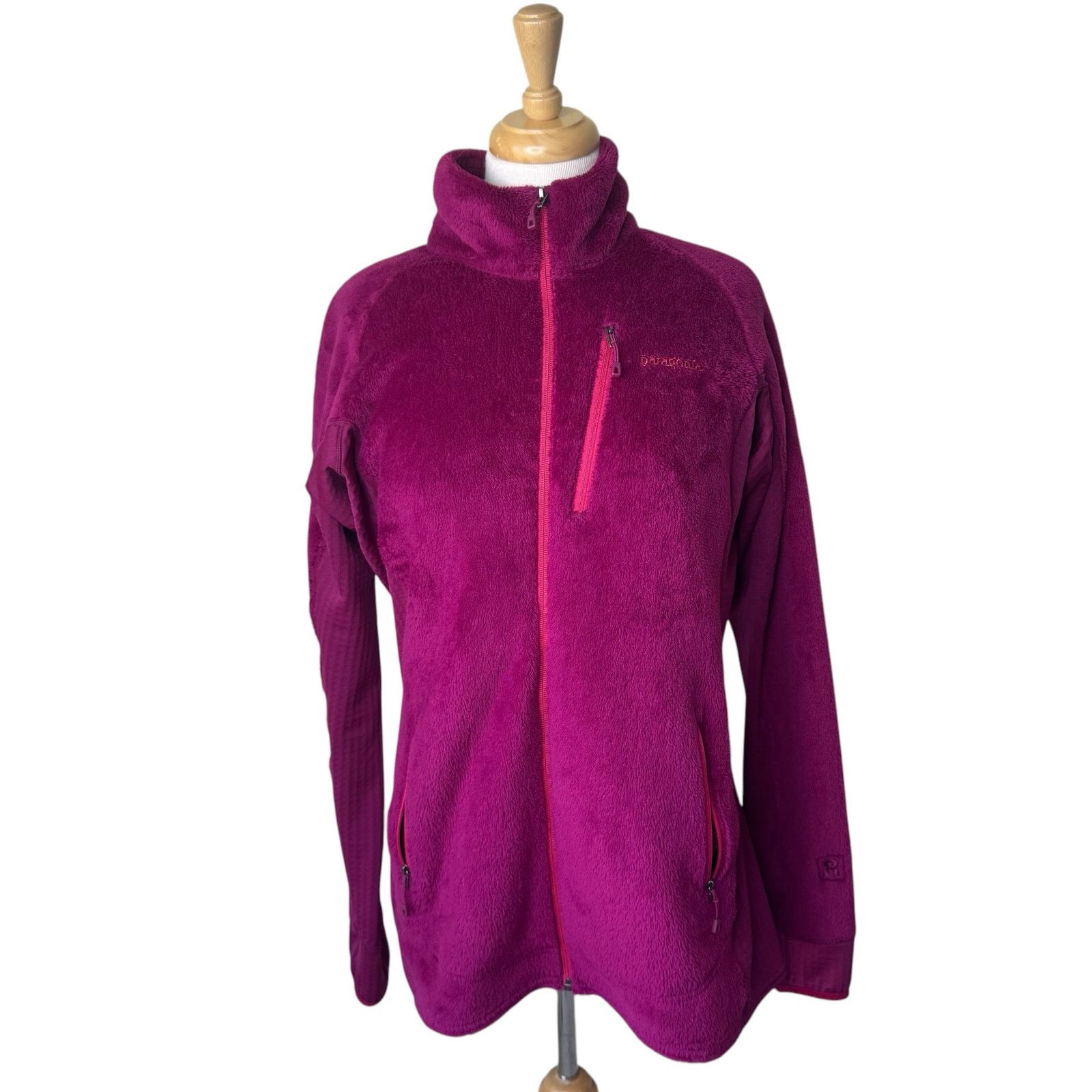 Patagonia PATAGONIA W's R2 Jacket Style # 25148 Magenta Size XL Size XL / US 12-14 / IT 48-50 - 11 Thumbnail