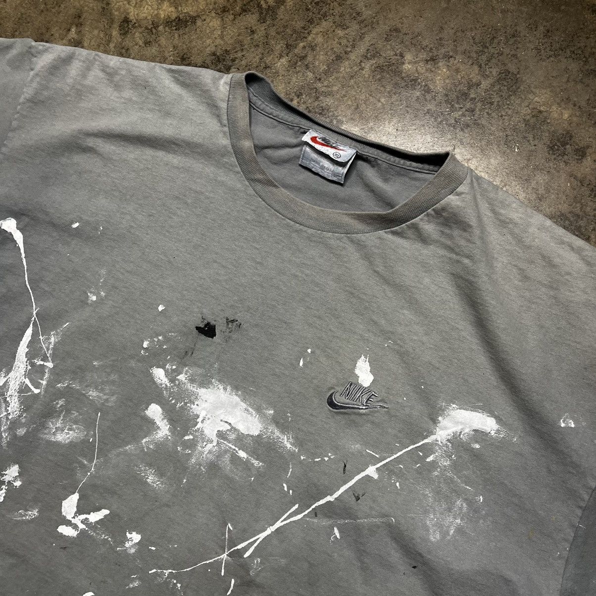 Nike × Vintage vintage 90s nike distressed faded tshirt Size US XL / EU 56 / 4 - 7 Thumbnail