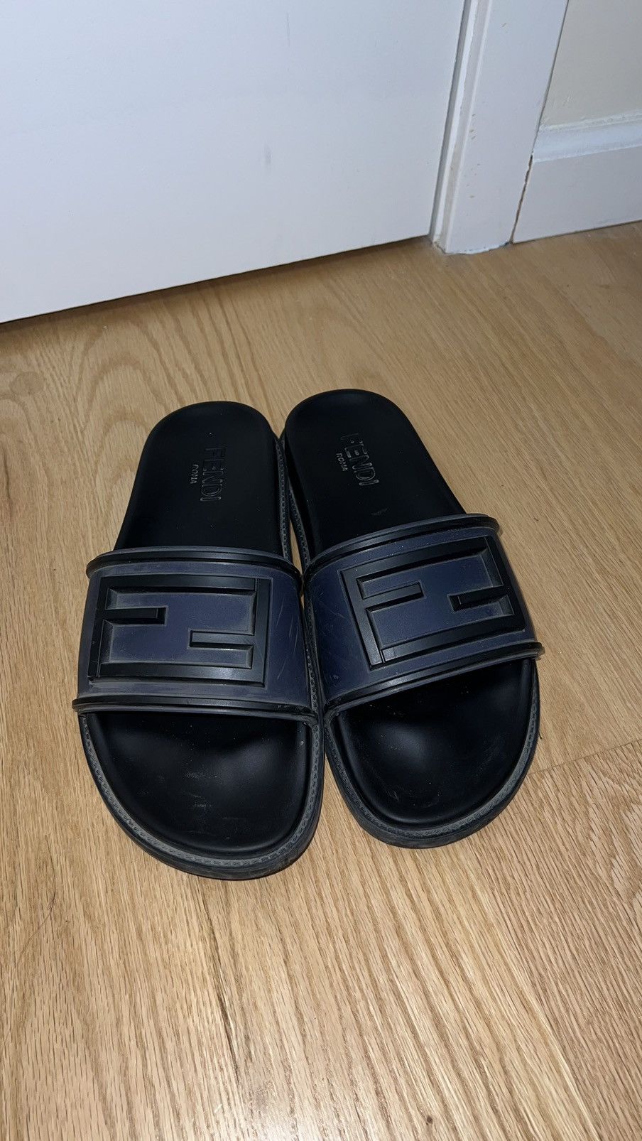 Fendi FENDI Slippers Size US 9 / EU 42 - 1 Thumbnail