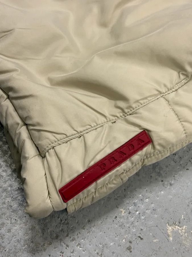 Prada 2000s Prada Beige Down Nylon Quilted Puffer Vest Size US M / EU 48-50 / 2 - 8 Thumbnail