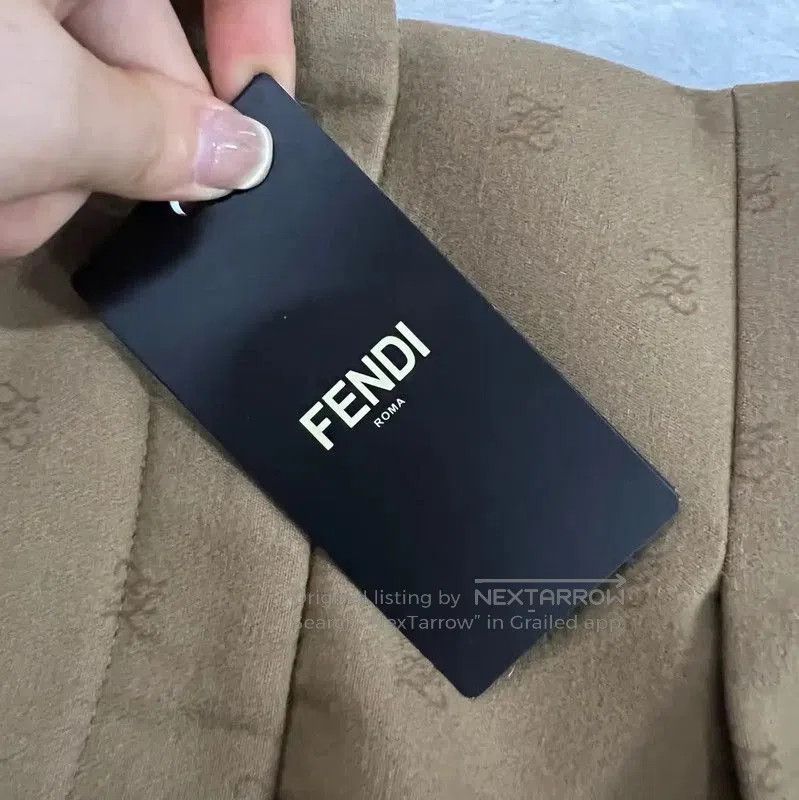 Fendi Fendi Khaki Cotton Women's Shorts for Summer . Size 28" / US 6 / IT 42 - 4 Thumbnail