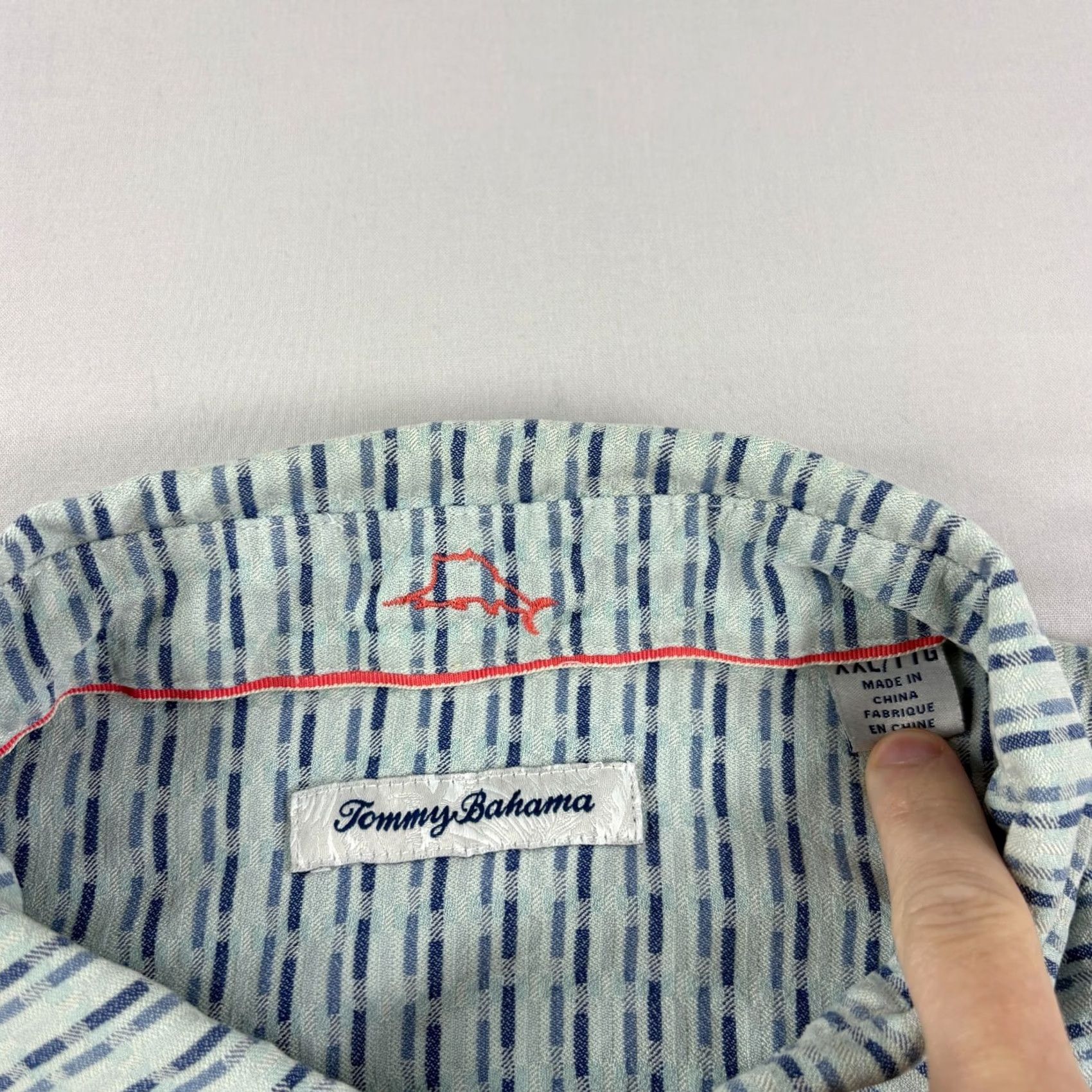 Tommy Bahama Tommy Bahama Silk Shirt Mens 2XL Blue Striped Button-Up Camp Shirt Size US XXL / EU 58 / 5 - 4 Thumbnail