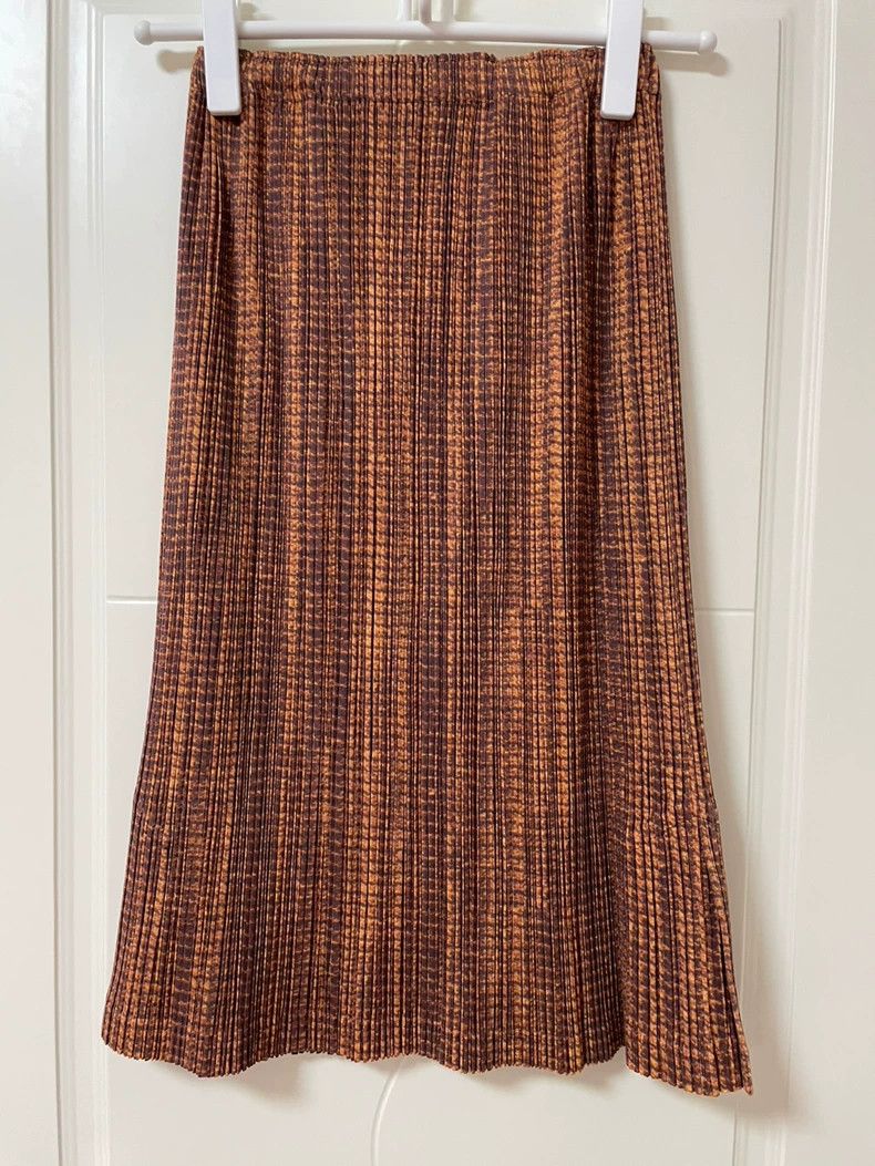Issey Miyake size:1 Brown pleated skirt