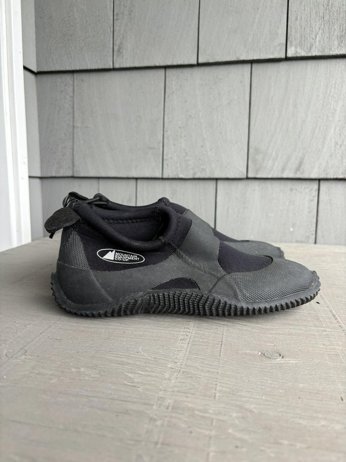 Mountain Equipment × Mountain Equipment Company × Vintage Vintage MEC Water Shoes Neoprene Booties Co-op REI Gorpcore Size US 5 / EU 37 - 2 Thumbnail