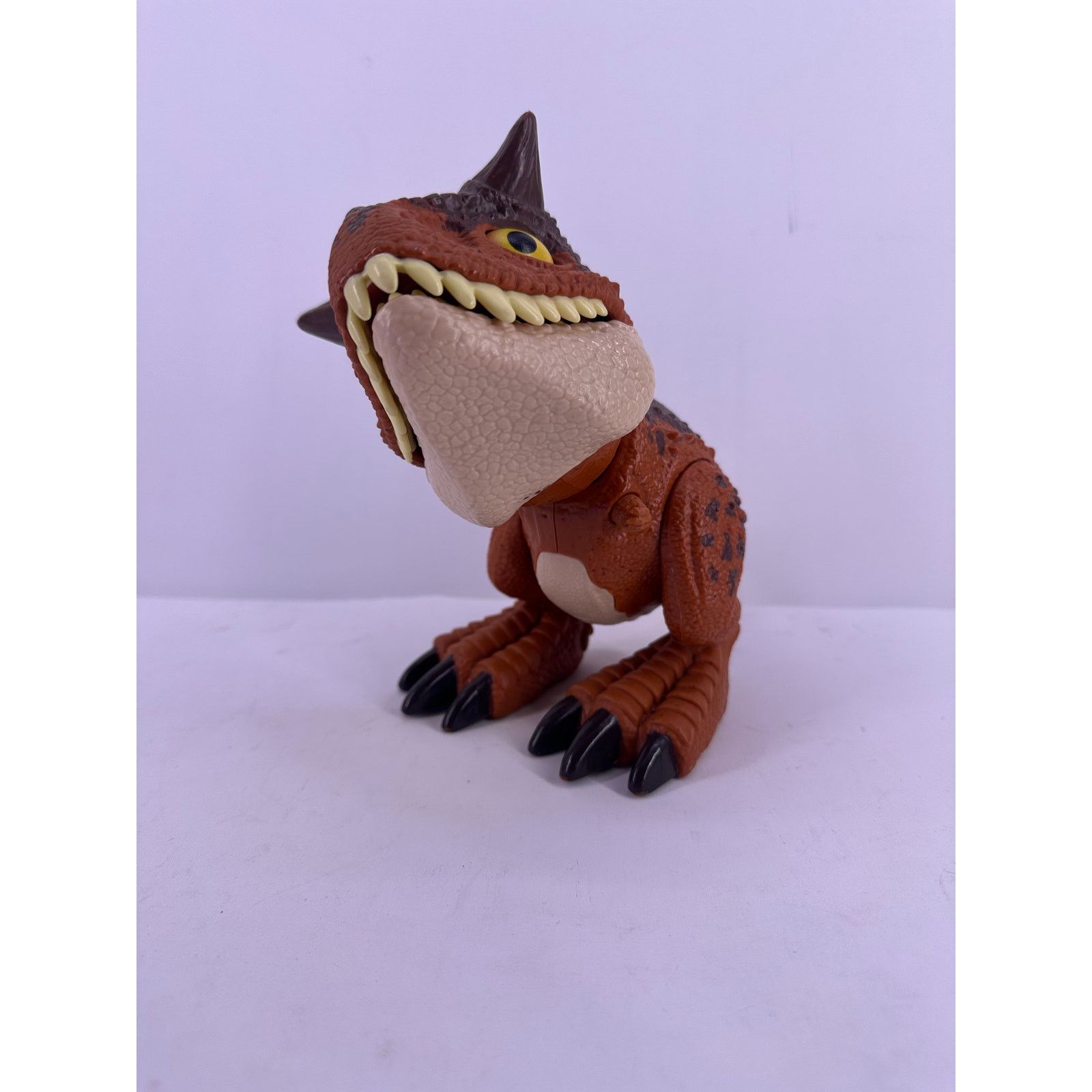 & Other Stories Jurassic World Wild Chompin Carnotaurus Baby Toro Dino Size ONE SIZE - 8 Thumbnail