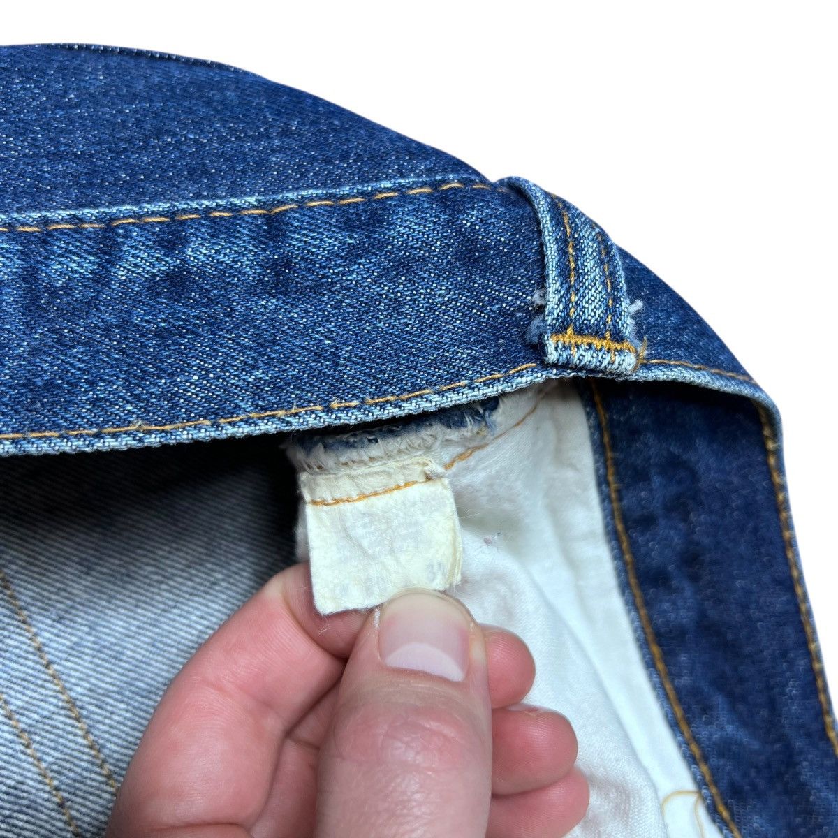 Levi's Vtg 1970s Levi’s 501 Button Fly Selvedge Redline Denim Jeans Size US 28 / EU 44 - 5 Thumbnail
