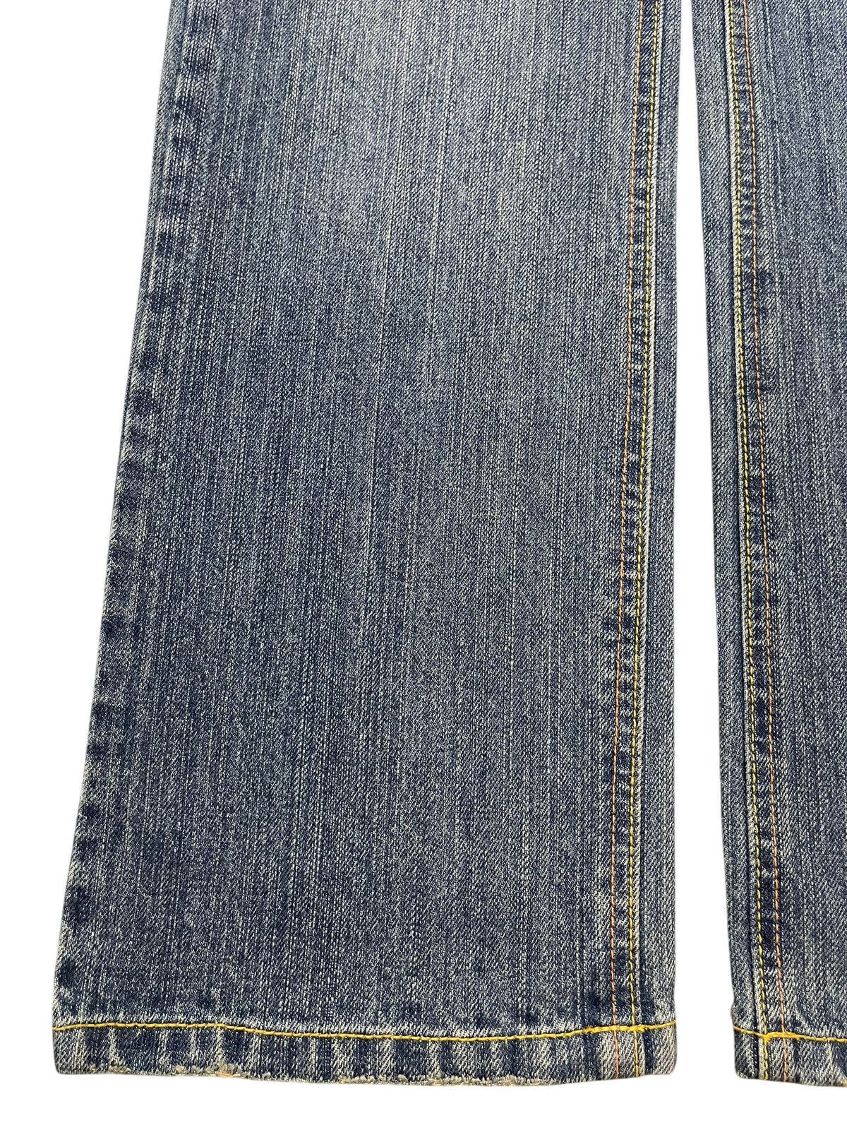 In The Attic Vintage Japanese Brand Faded Wash Style Distress Loose Jeans Size US 32 / EU 48 - 7 Thumbnail