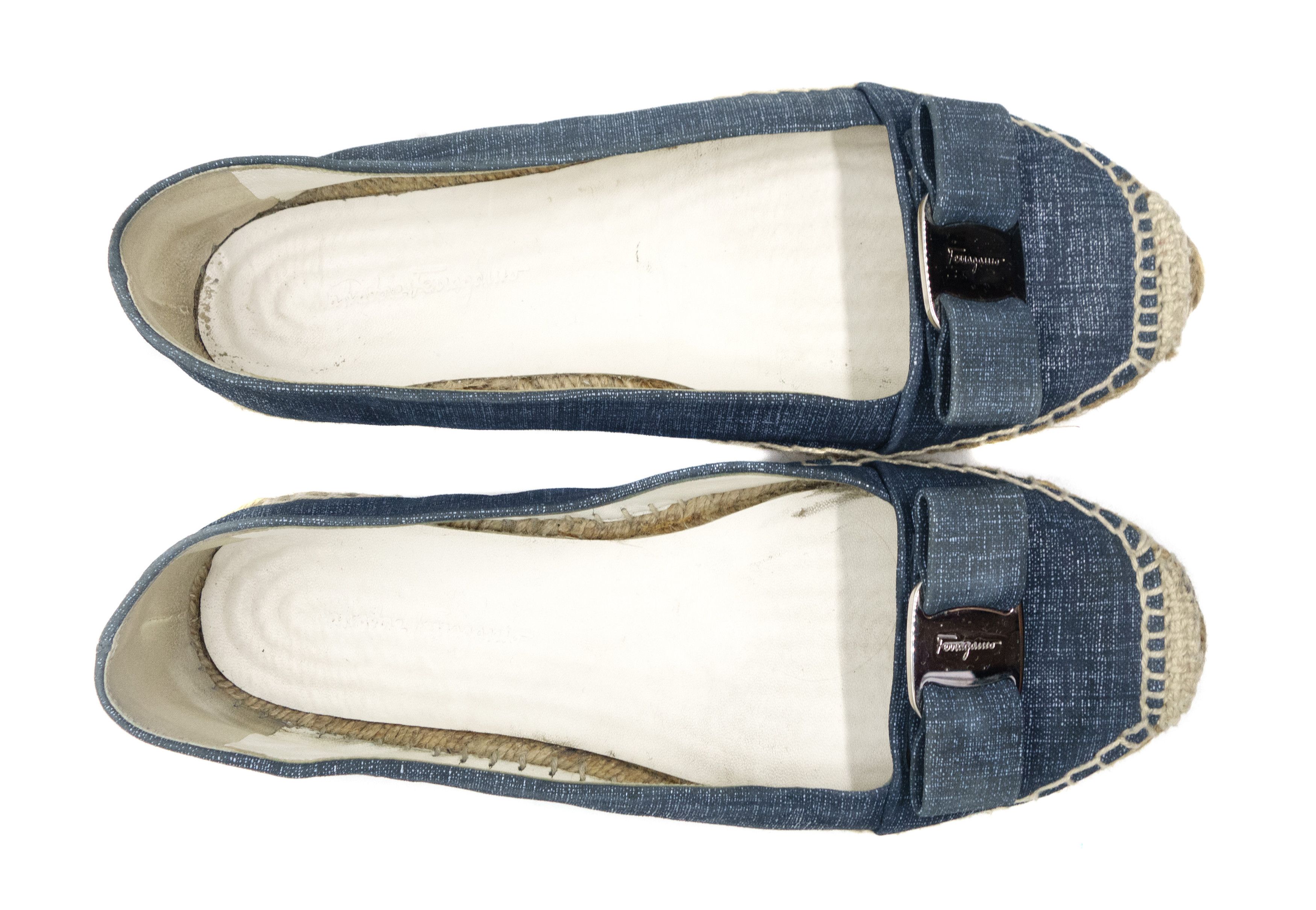 Salvatore Ferragamo Vara Bow Espadrille Denim Flats Size US 7 / IT 37 - 3 Thumbnail