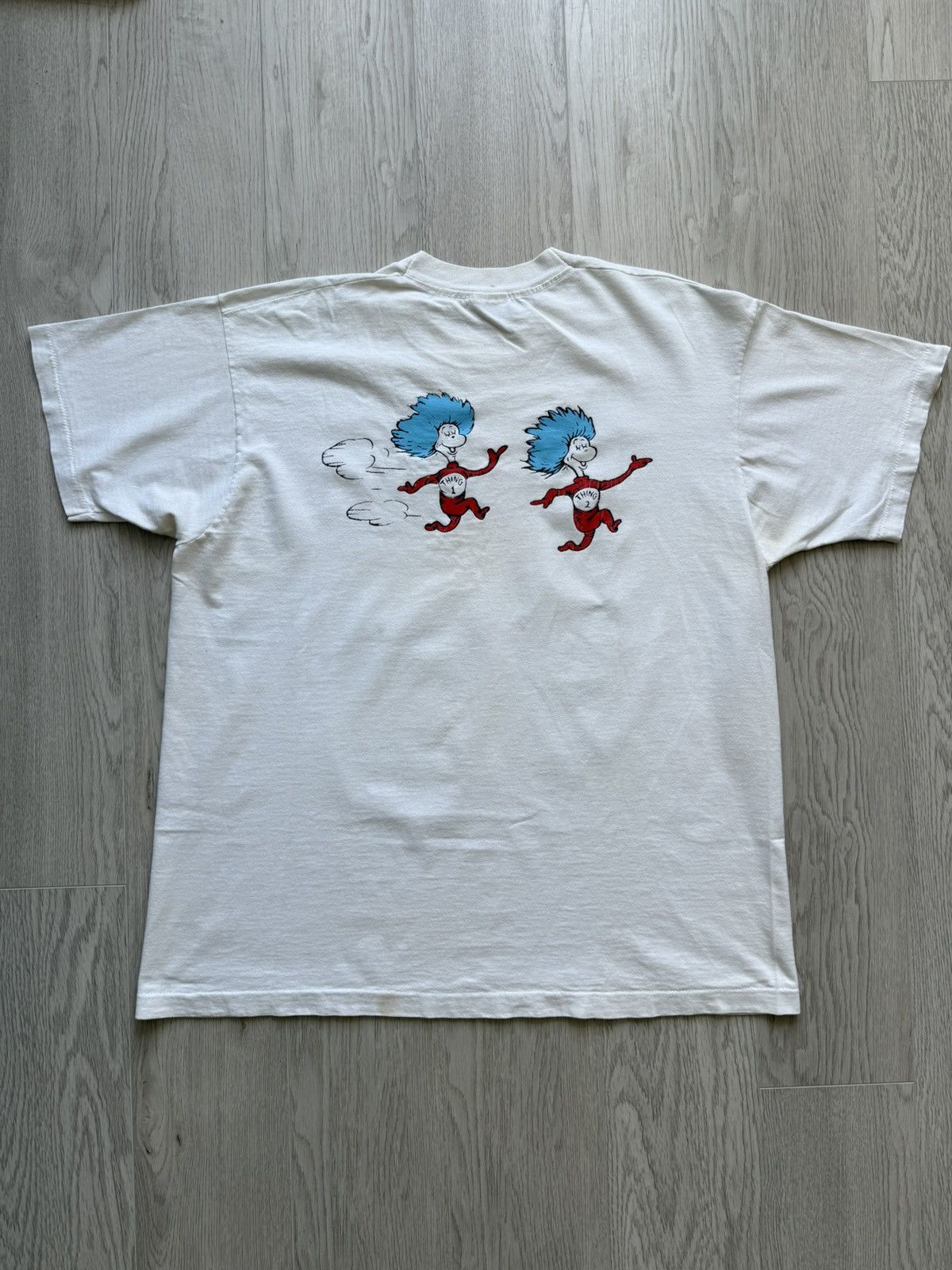 Vintage Vintage Dr. Seuss Cat In The Hat T Shirt Size US XL / EU 56 / 4 - 3 Thumbnail