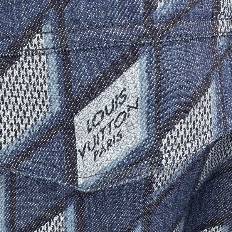 Louis Vuitton Louis Vuitton Diamond Print Denim Shirt. Size US XL / EU 56 / 4 - 4 Thumbnail