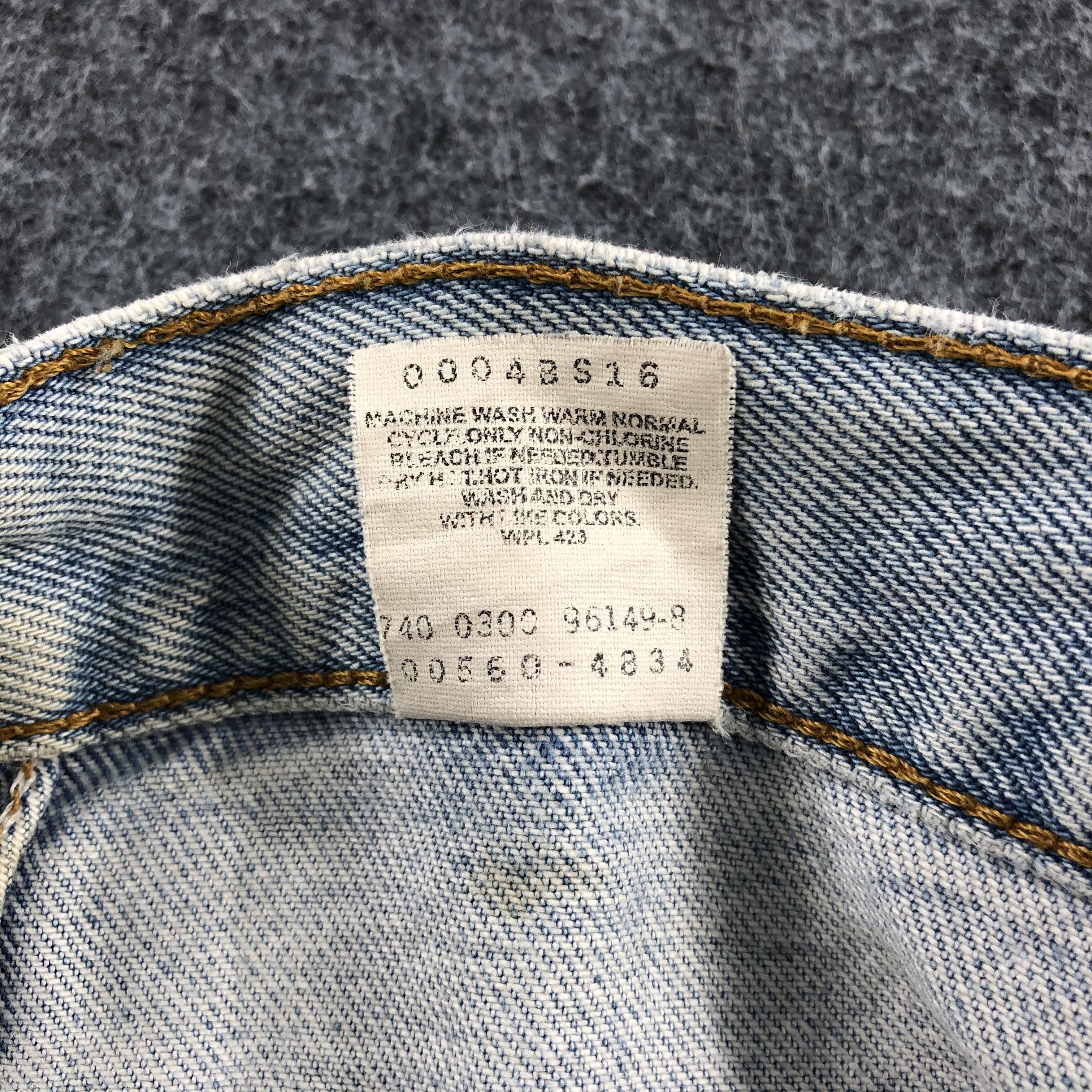 Levi's × Vintage Vintage Distress Levis Baggy Jeans Lot 560-JM816 Size US 43 - 11 Thumbnail