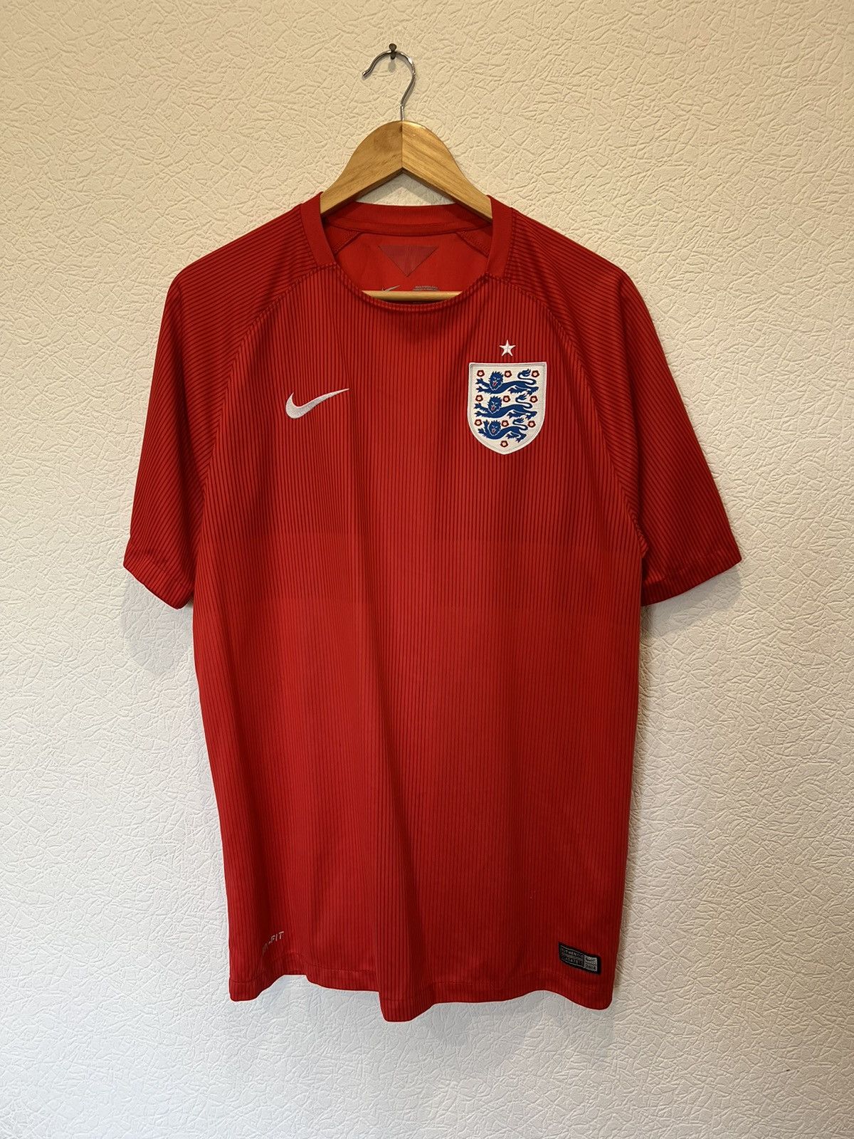 Nike Nike England 2014 Away Kit Soccer Jersey Size US L / EU 52-54 / 3 - 1 Thumbnail