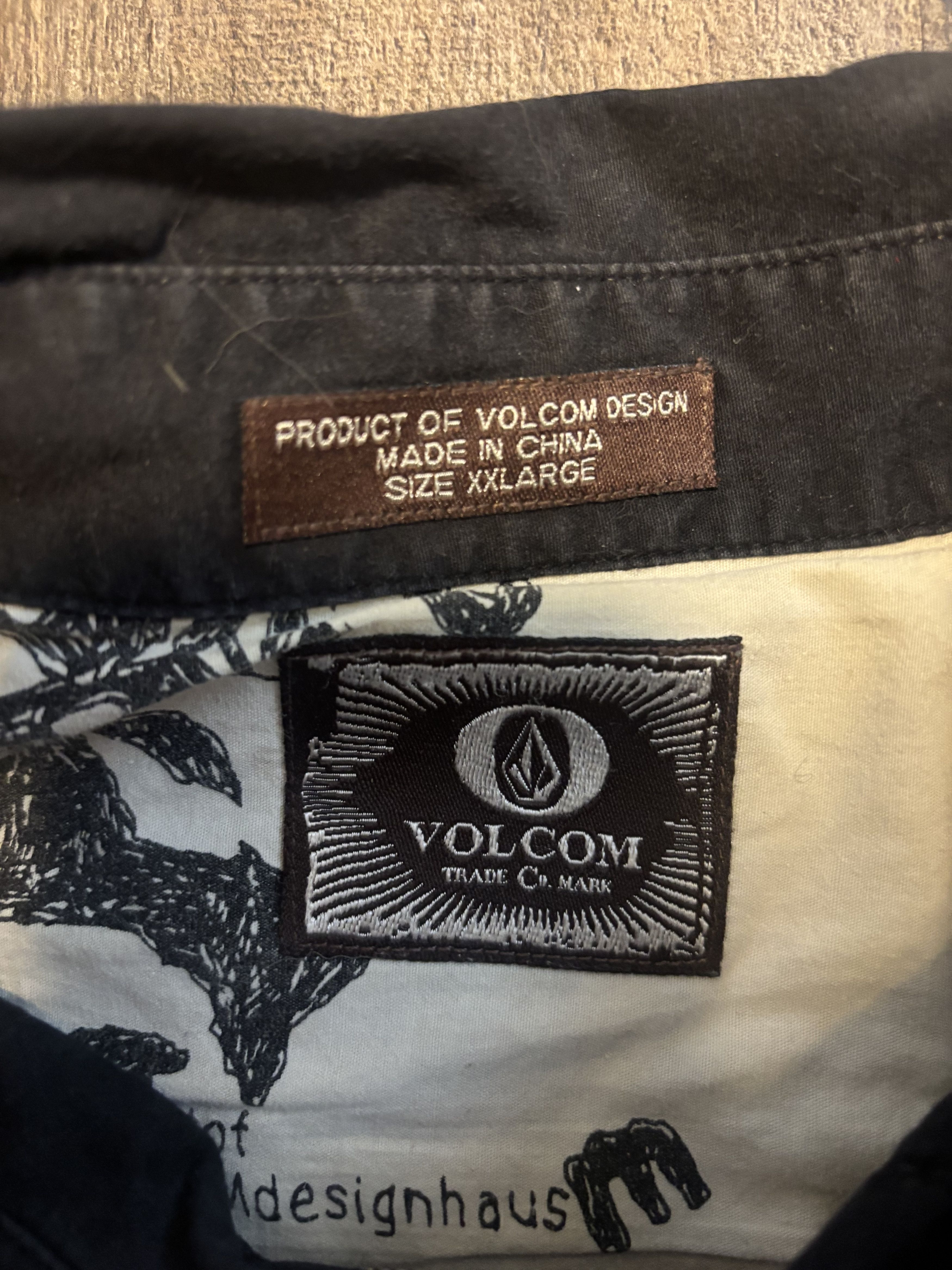 Volcom Volcom Long Sleeve Button Up Shirt Size US XXL / EU 58 / 5 - 2 Thumbnail