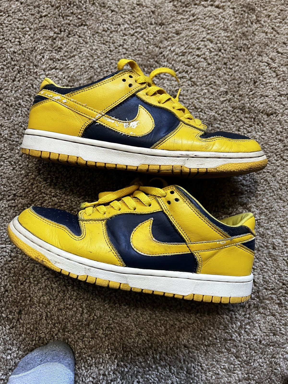 Nike SB NIKE Dunk SB Reverse Michigan 00’s Size US 8.5 / EU 41-42 - 2 Thumbnail