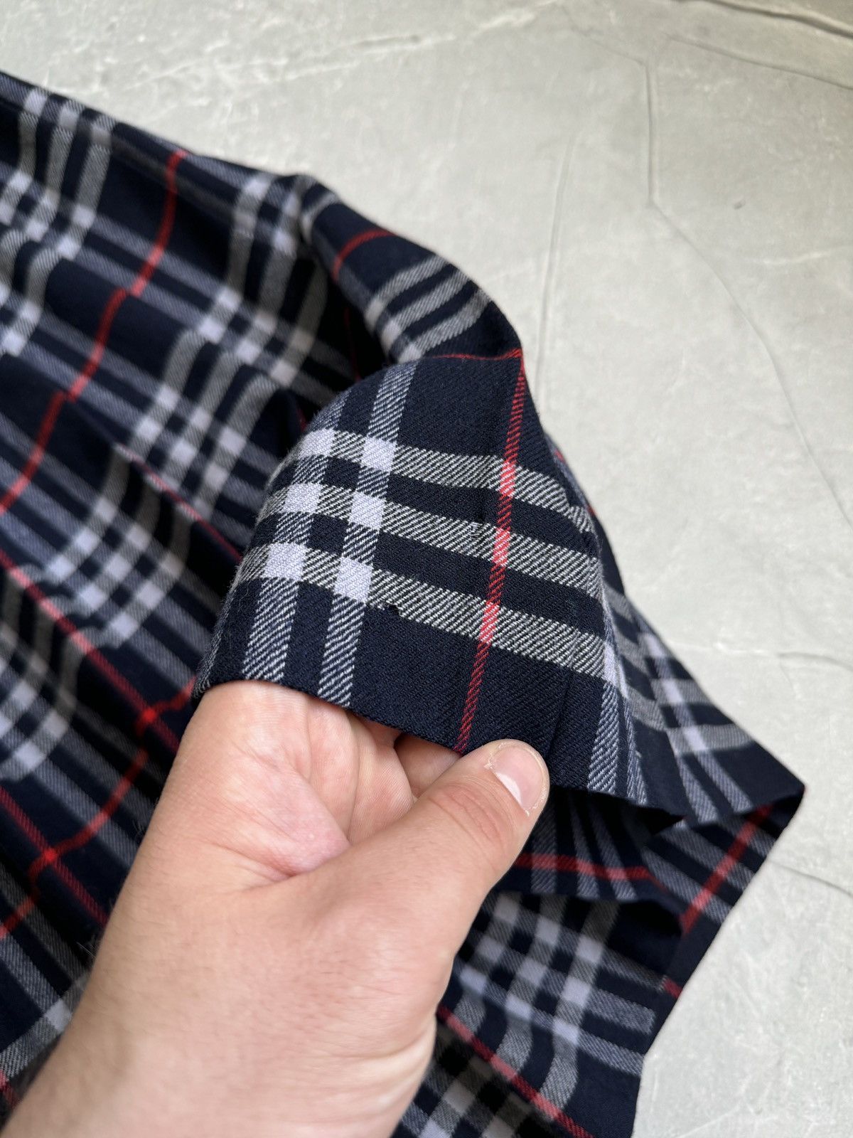Burberry Vintage Burberrys Wrap Pleated Midi Skirt Navy Size 30" / US 8 / IT 44 - 10 Thumbnail
