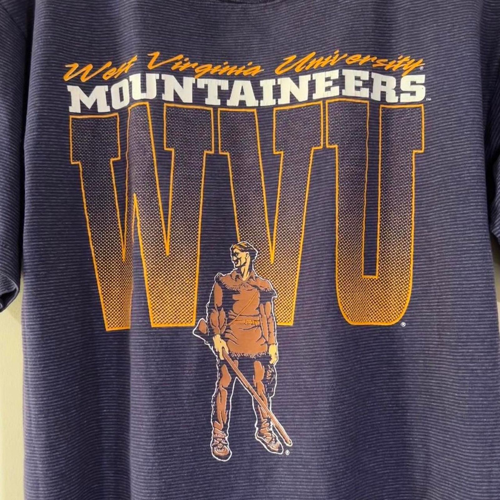 Other Vintage West Virginia Mountaineers Tee Shirt Size US L / EU 52-54 / 3 - 2 Thumbnail