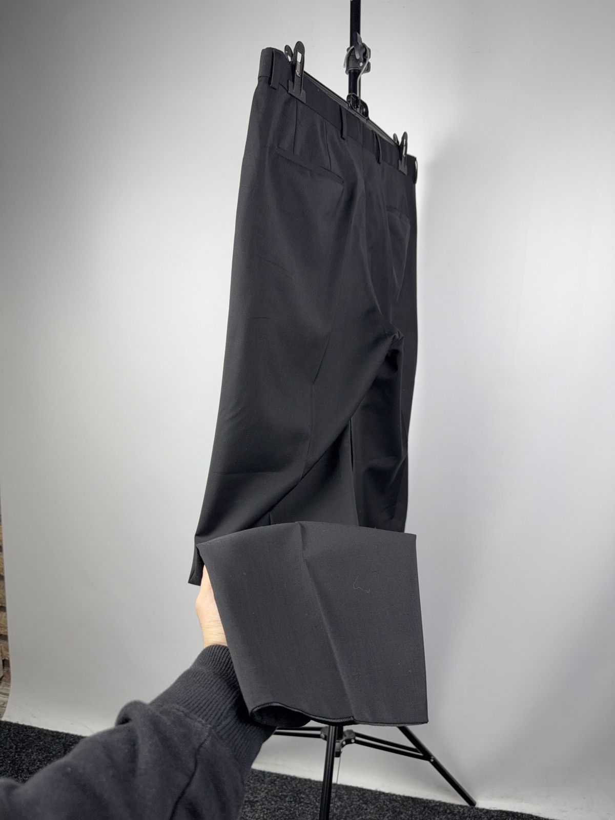 Hugo Boss Hugo Boss Luxury 00s Black Dress Pants Classic Trousers Size US 34 / EU 50 - 8 Thumbnail