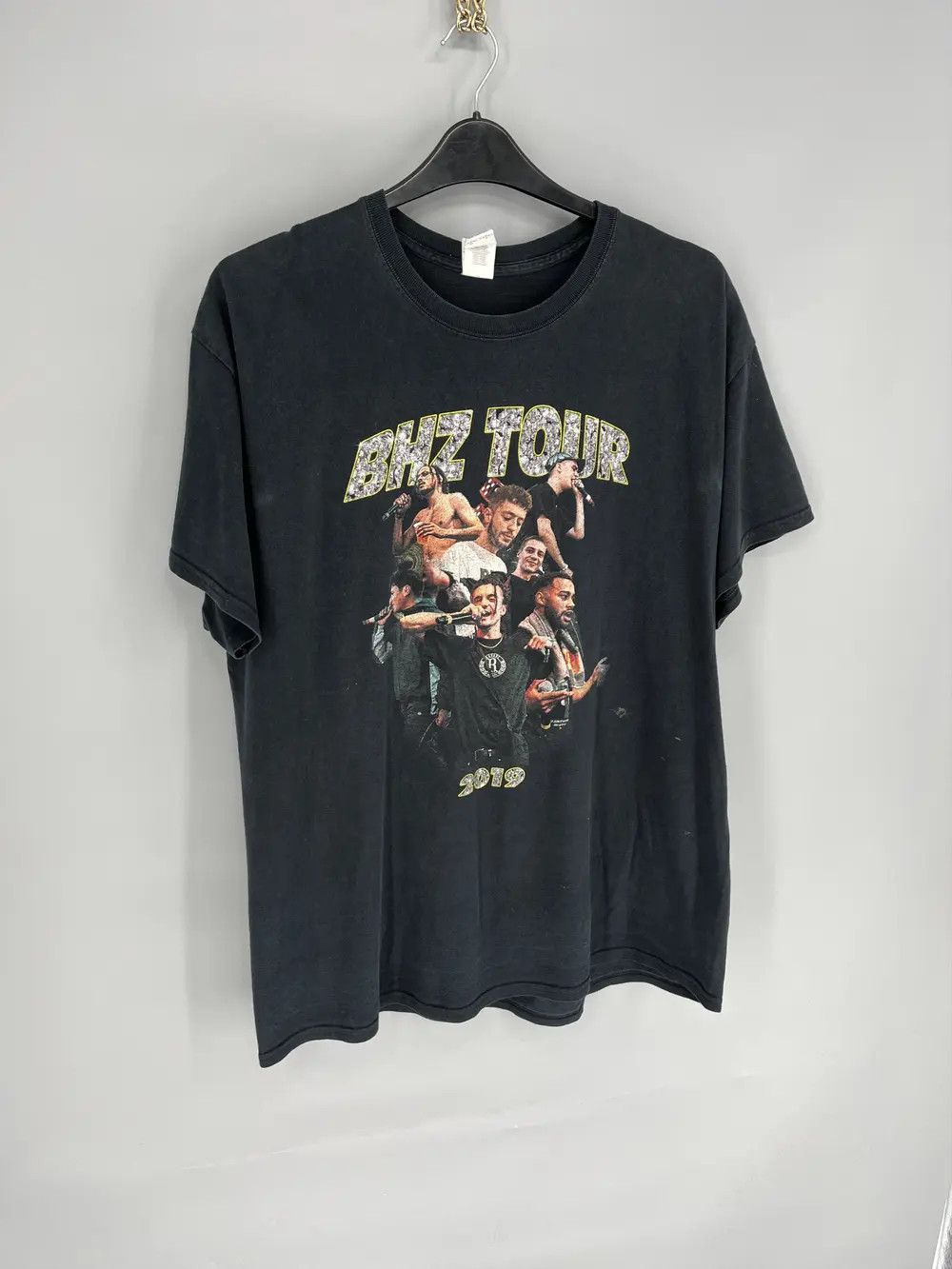 Band Tees × Rap Tees Vintage Tshirt Y2K Bananahaze "BHZ" Tour 2019 Size US L / EU 52-54 / 3 - 2 Thumbnail