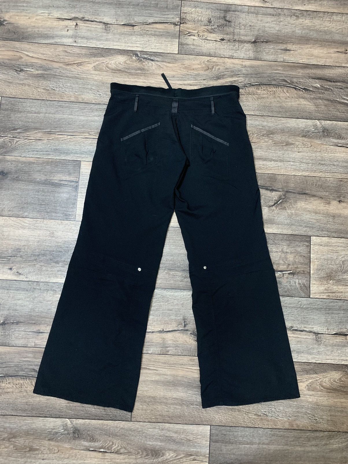 Nike × Vintage Vintage Nike Y2K Women’s Black Drill Nylon Flaps Pants Size 34" / US 12 / IT 48 - 6 Thumbnail