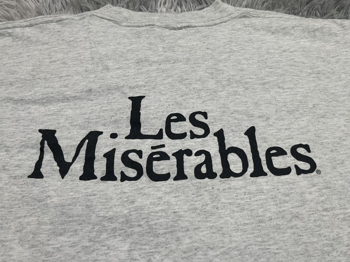 Vintage 80s LES MISERABLES L SIZE ON SUPER RARE 80s GILDAN TAG Size US L / EU 52-54 / 3 - 15 Thumbnail