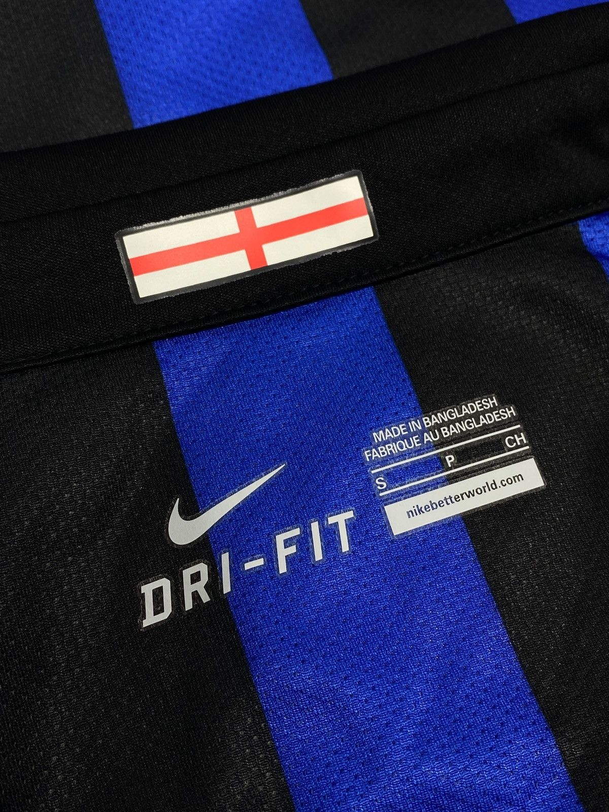 Nike 🔥 INTER MILAN 2010s NIKE PIRELLI JERSEY R9 VINTAGE VIBES Size US S / EU 44-46 / 1 - 16 Thumbnail