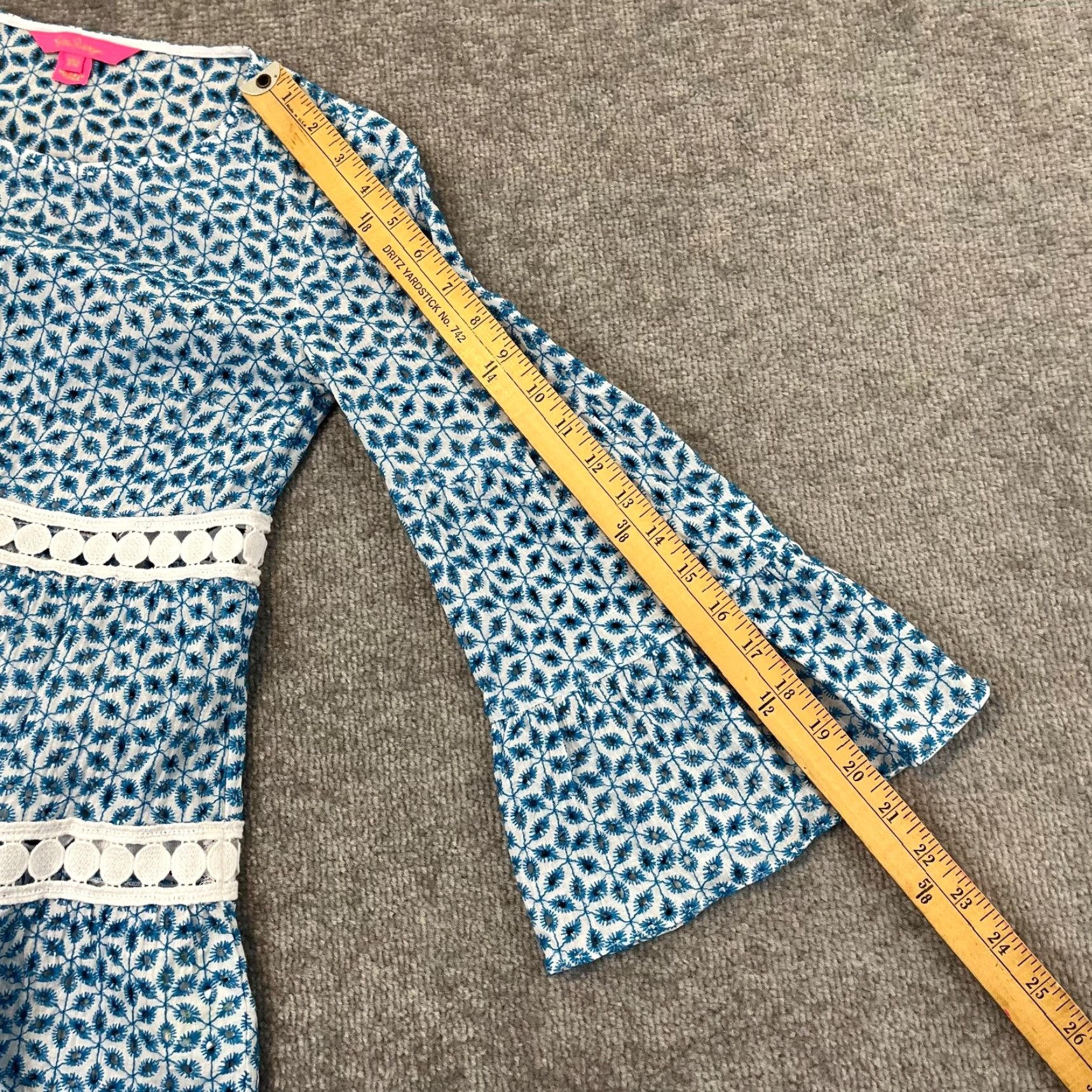 Lilly Pulitzer LILLY PULITZER Top Womens XXS Zazie Eyelet Shirt Mr Peacock Blue Zanzibar Preppy Shirt Womens XXS LILLY PULITZER Size XXS / US 00 / IT 34 - 6 Thumbnail