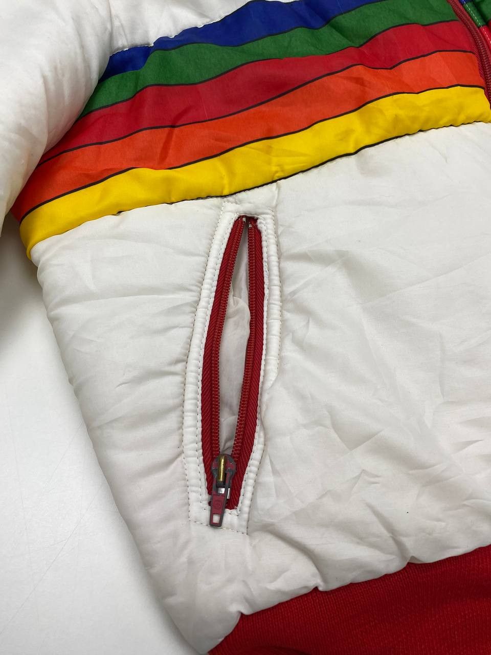 Wrangler Wrangler White Rainbow Vintage Puffer Jacket 80s Women S-M Size S / US 4 / IT 40 - 4 Thumbnail