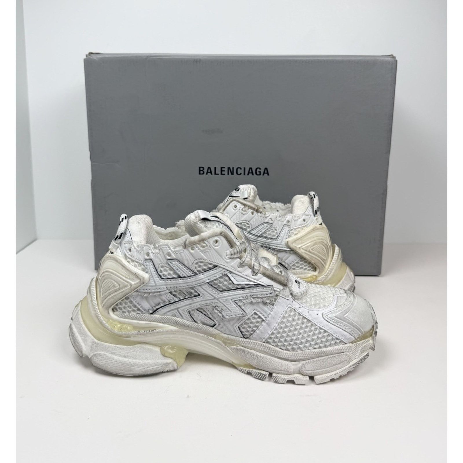 Balenciaga Size 34EU/4W - Balenciaga Runner Distressed NEW Size US 4 / IT 34 - 6 Thumbnail