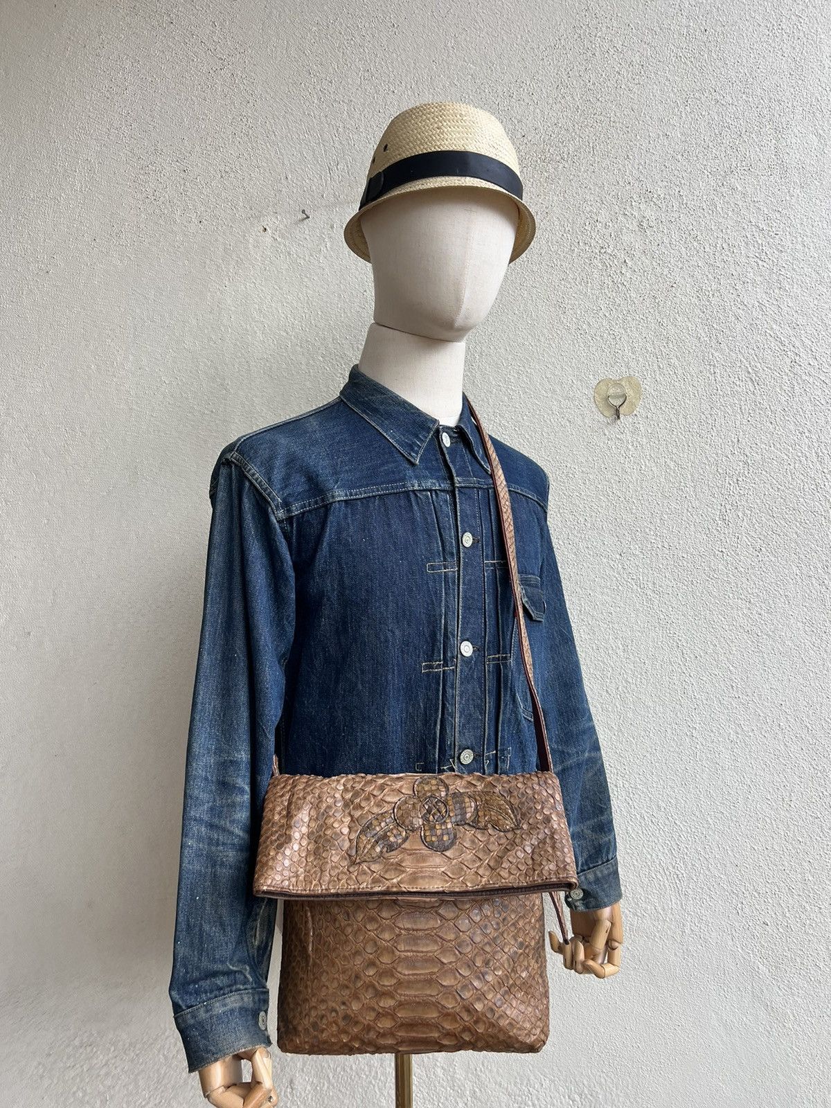 Leather Vintage Unknown Japan Brand Patina Python Skin Leather Bag Size ONE SIZE - 1 Thumbnail