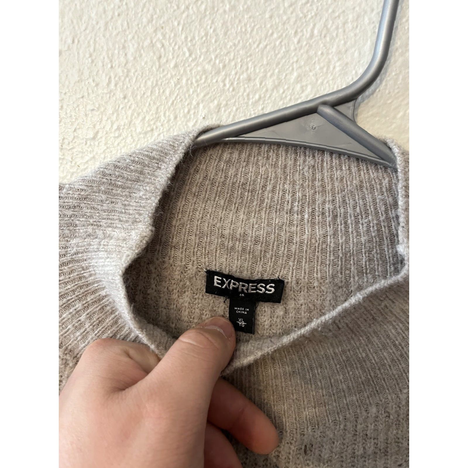 Express Express Womens Pullover Sweater XL Beige Mock Neck Long Sleeve Acrylic Blend Size XL / US 12-14 / IT 48-50 - 3 Thumbnail