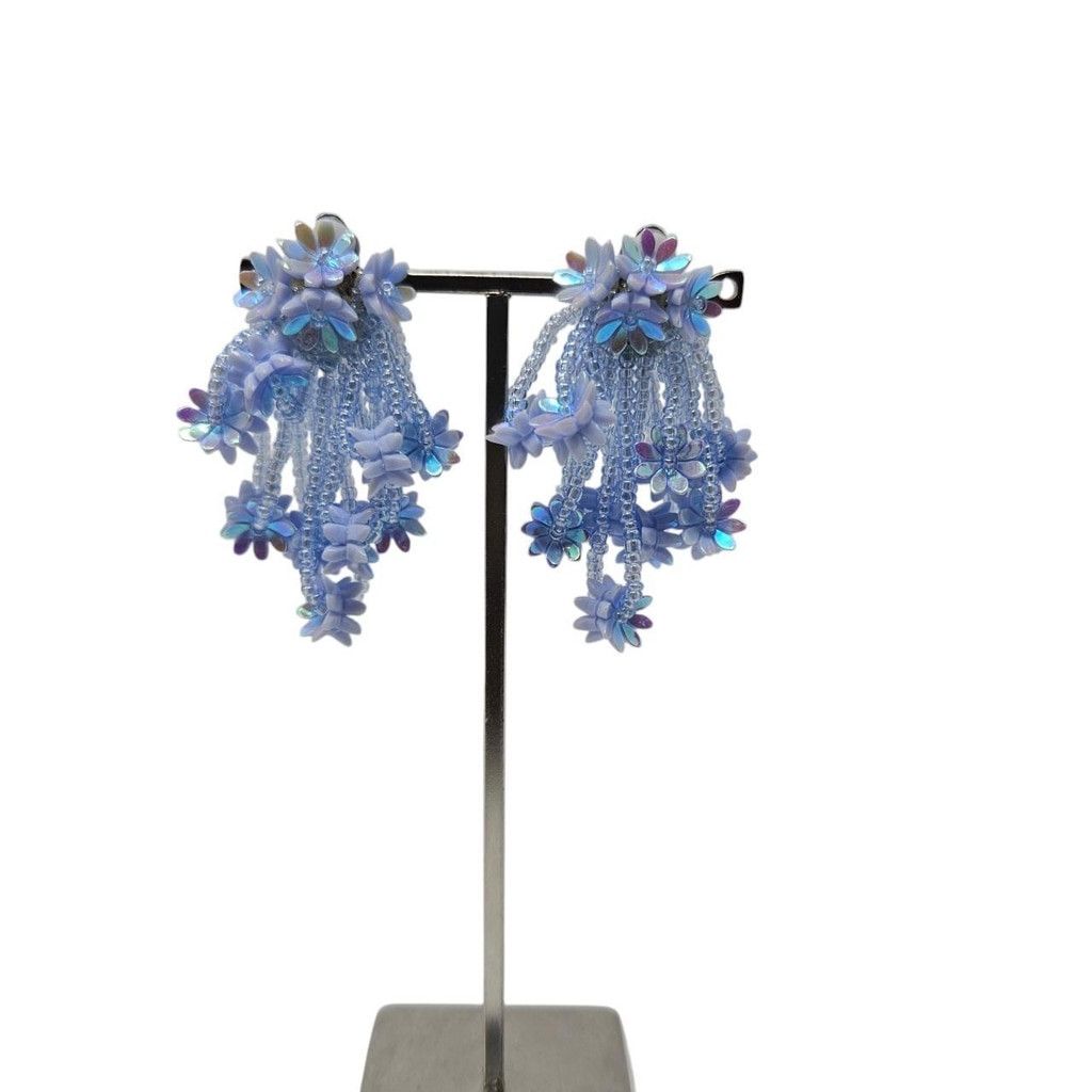 Handmade Whimsical iridescent blue beaded flower clip on earrings Size ONE SIZE - 6 Thumbnail