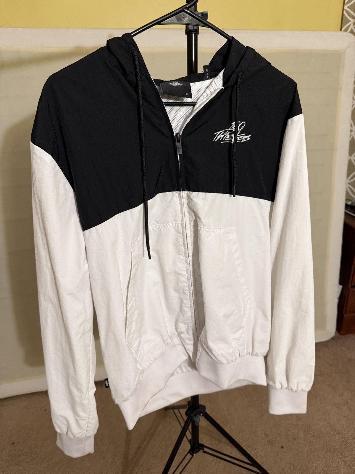 100 Thieves Windbreaker 2024