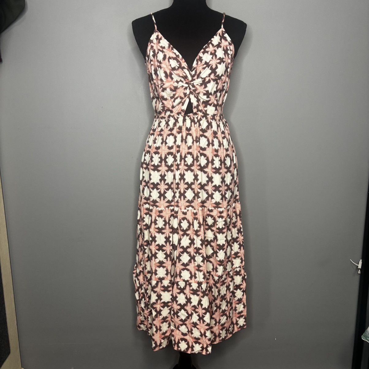 Loft NWT LOFT Sunwashed Floral Twist Tiered Midi Dress, Size 10P Size M / US 6-8 / IT 42-44 - 1 Thumbnail