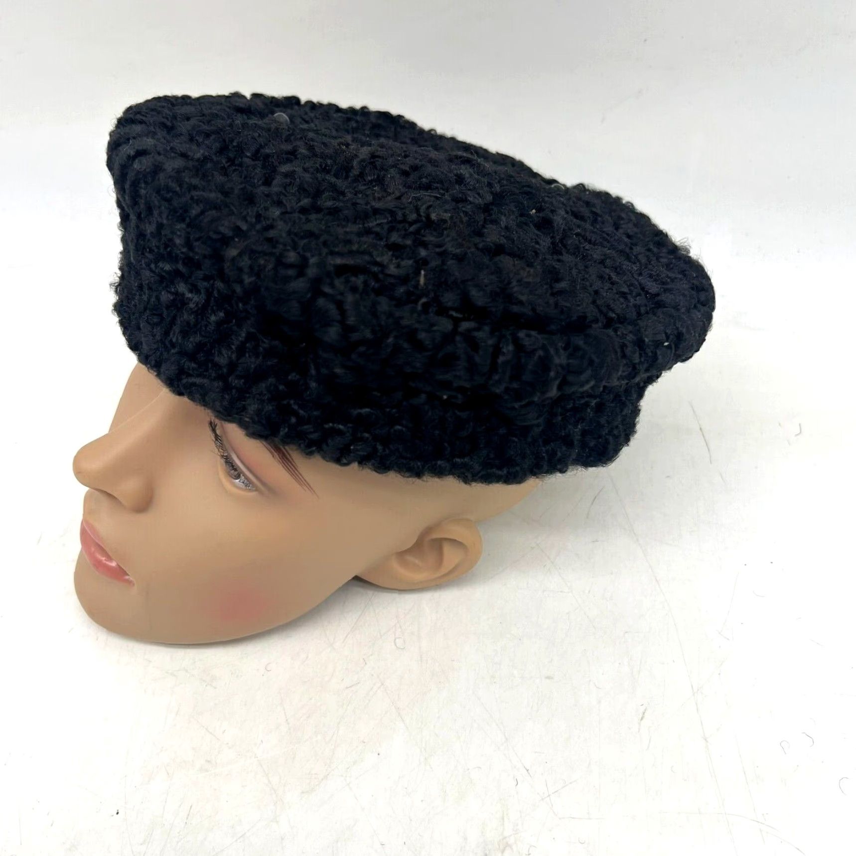 Vintage VINTAGE 1960s Shearling Lambswool Hat Womens One Size Black Wool Accessories Size ONE SIZE - 3 Thumbnail