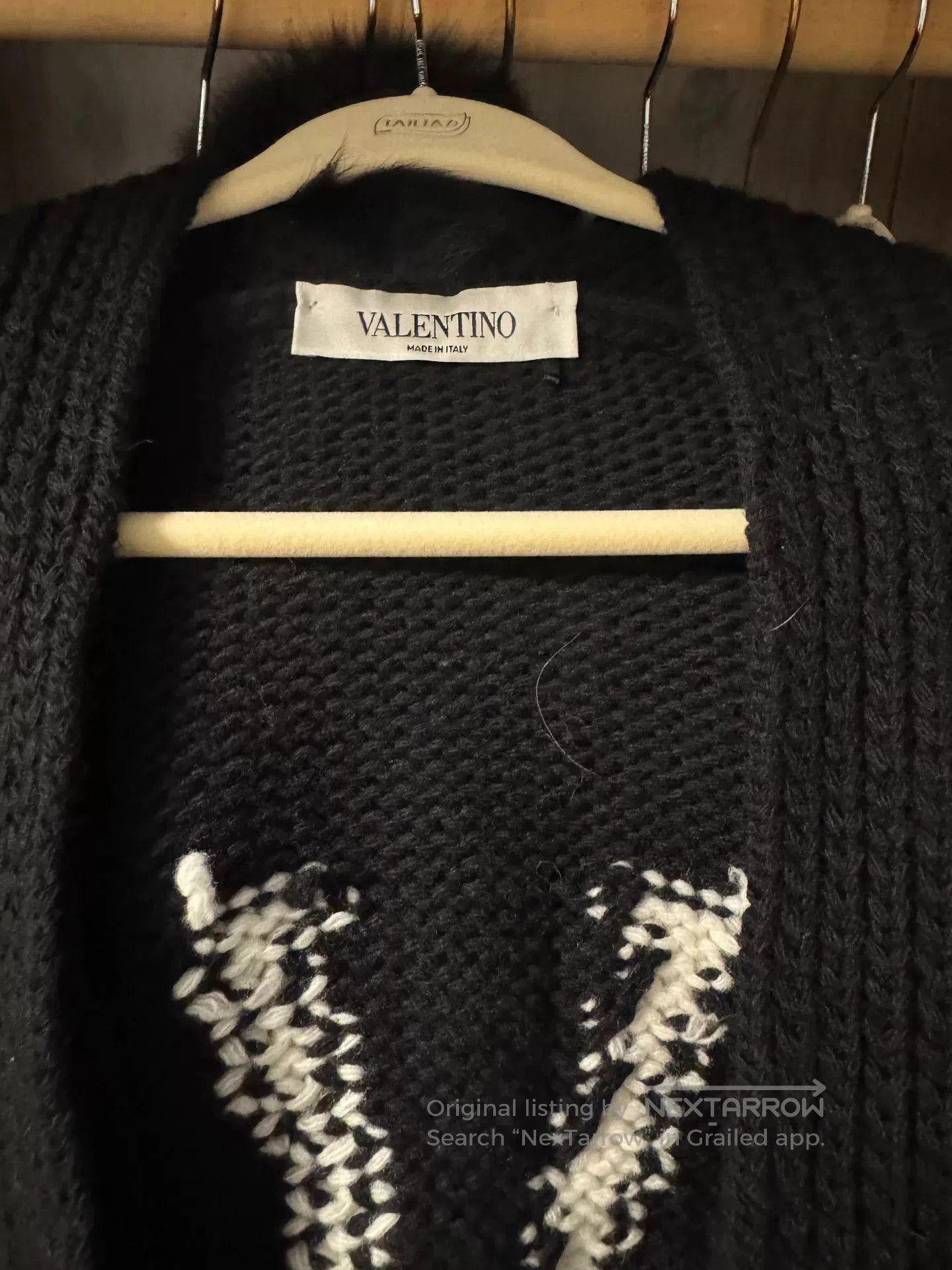 Valentino Valentino Black Wool Shawl XS. Size ONE SIZE - 2 Thumbnail