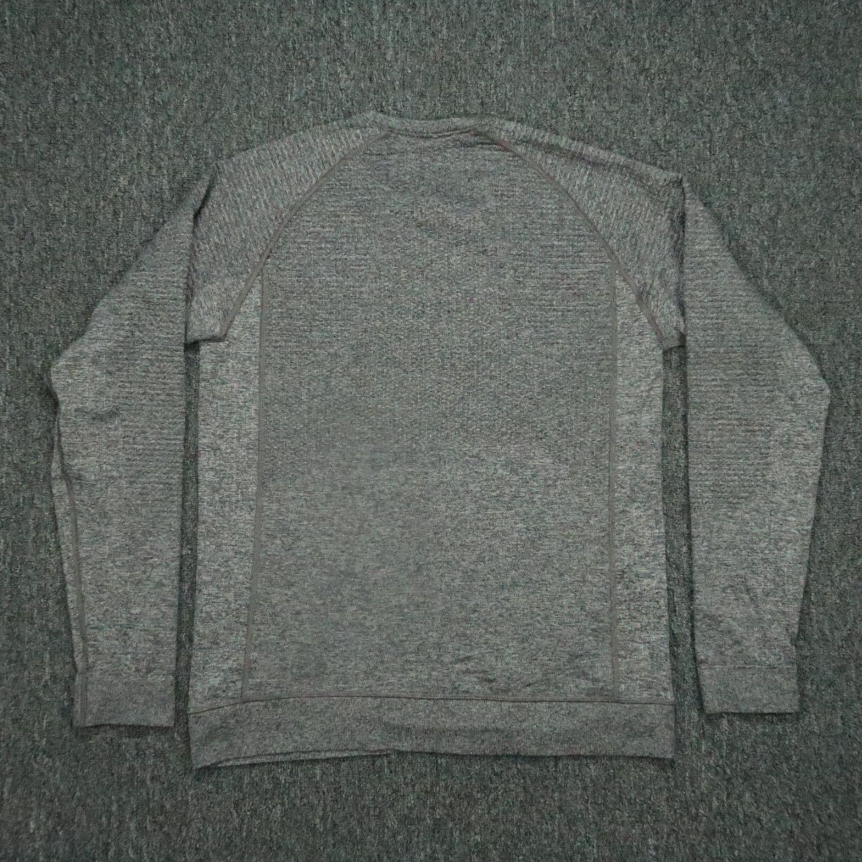 Lululemon Lululemon Pullover Mens M Gray Engineered Warmth Long Sleeve Crew Shirt Size US M / EU 48-50 / 2 - 4 Thumbnail