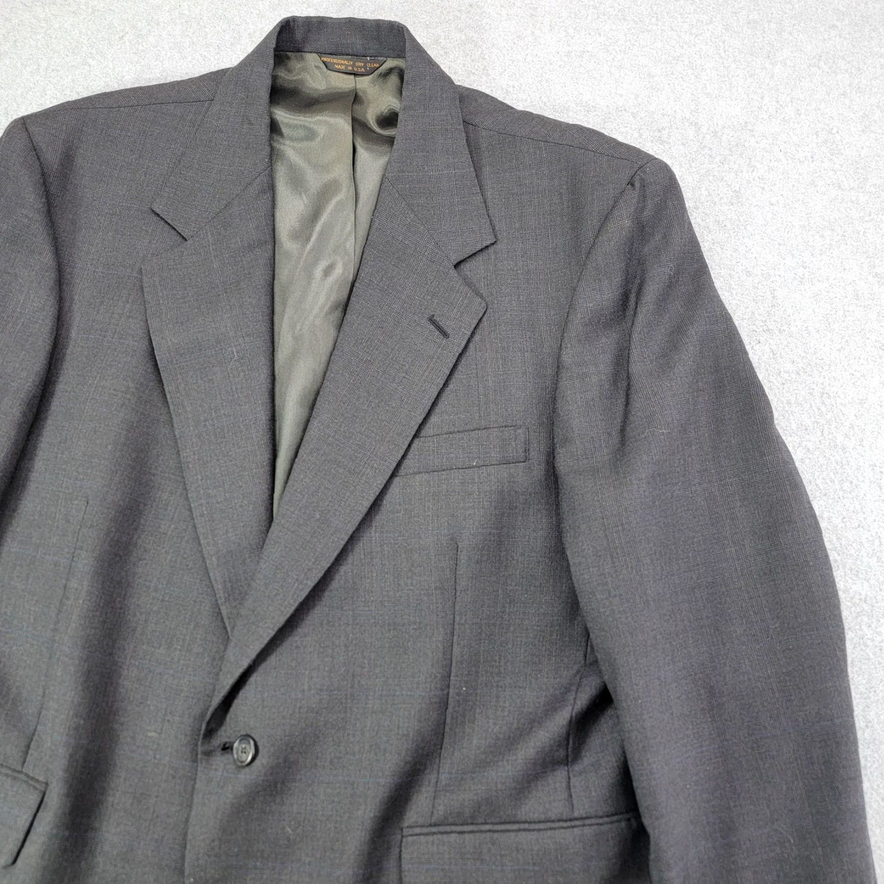 Vintage Botany 500 Suit Jacket Mens 44 Short Gray Check 2 Button Blazer Made USA Size US 44 / EU 60 - 5 Thumbnail