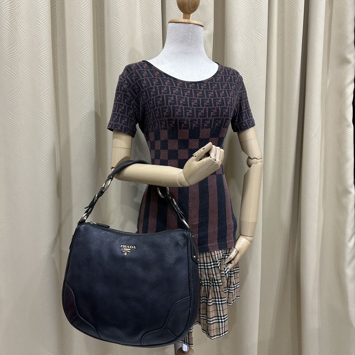 PRADA VITELLO DAINO LEATHER SHOULDER BAG