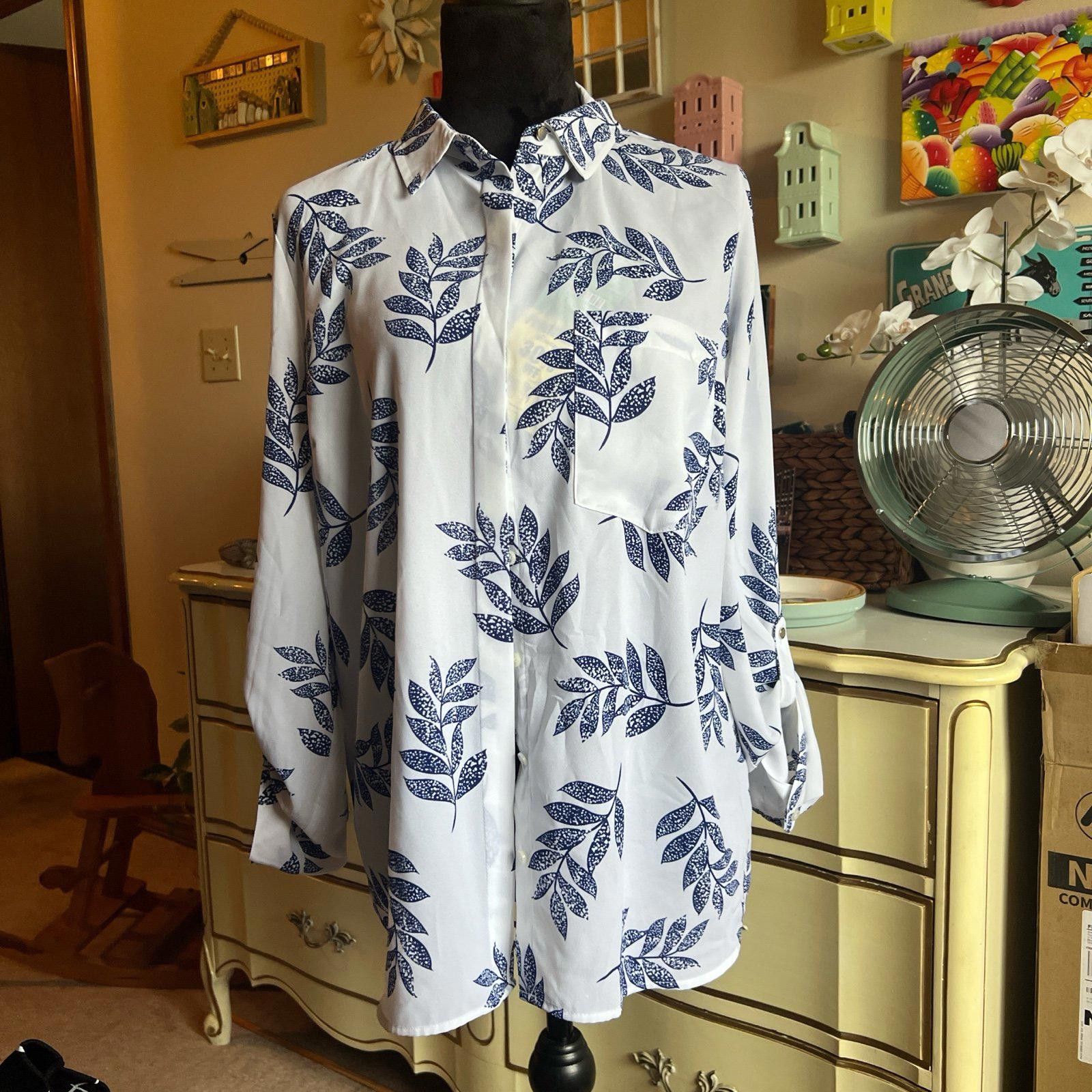 Apt. 9 Apt.9 Plus size Blue and white leaf print button down shirt Size XL / US 12-14 / IT 48-50 - 1 Thumbnail