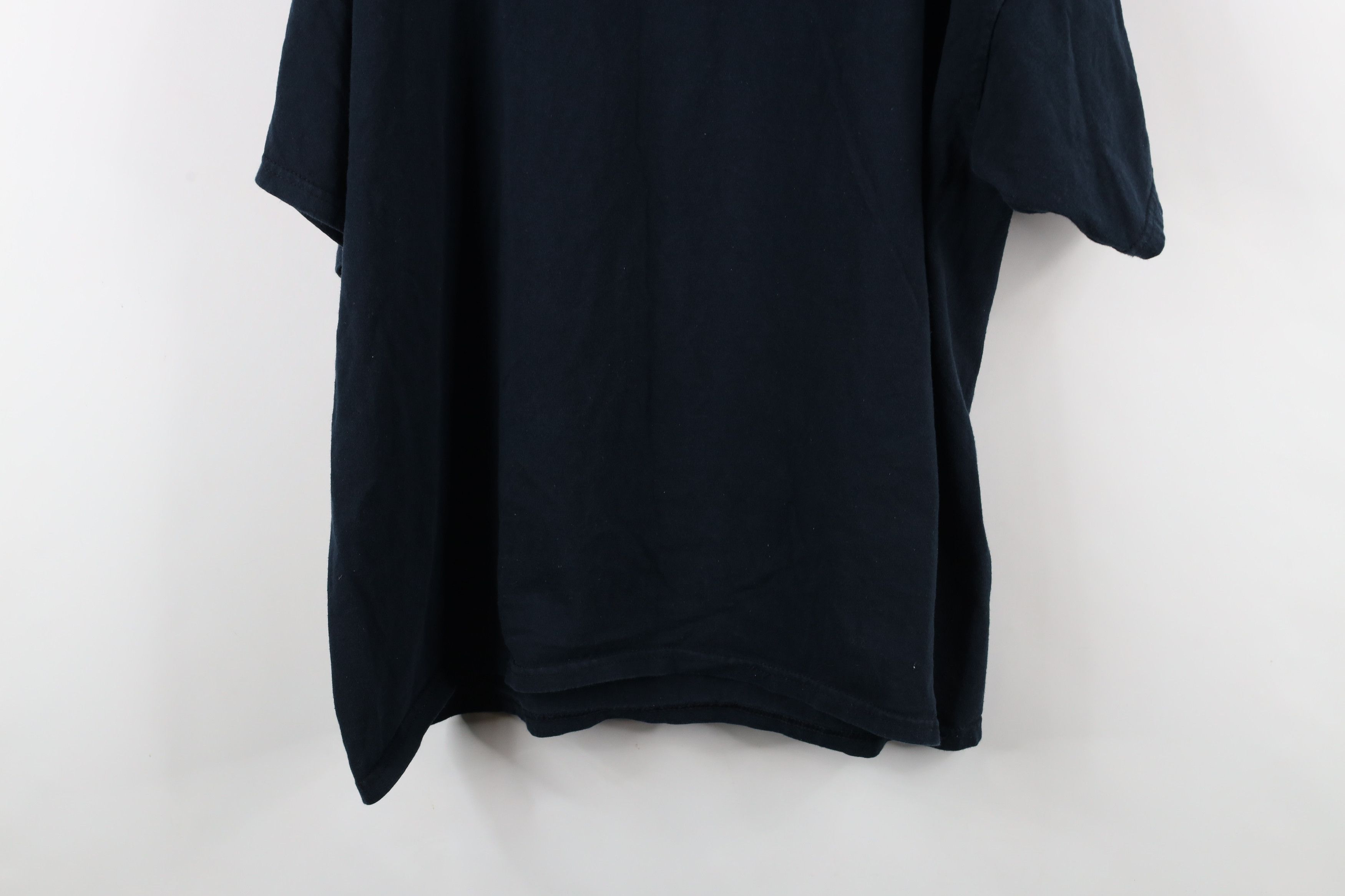Vintage Vintage Y2K Welcome To Graceland Elvis Presley T-Shirt Black Size US XXL / EU 58 / 5 - 14 Thumbnail