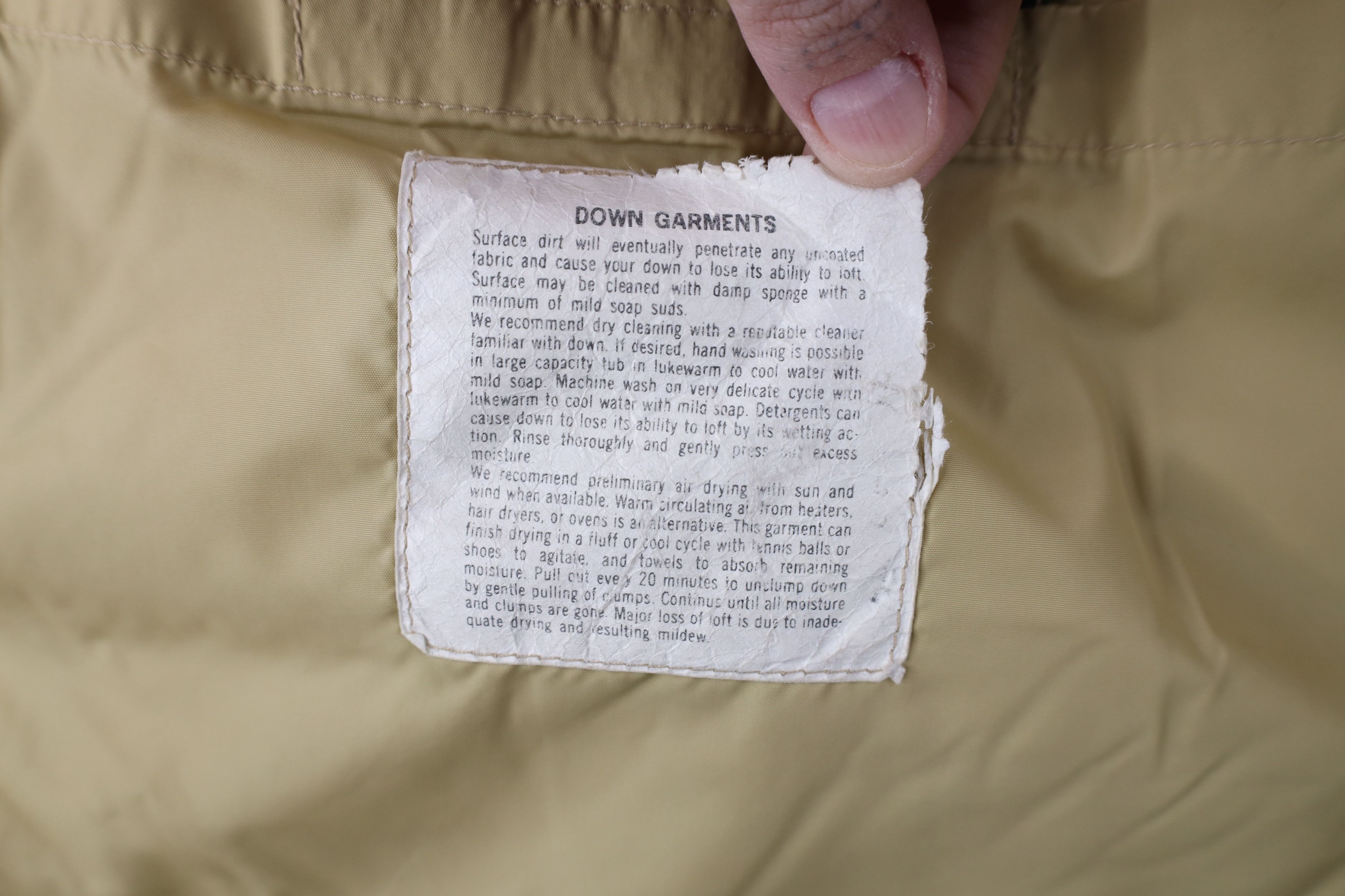 Vintage Vintage 70s Streetwear Duck Down Puffer Jacket Beige USA Size US M / EU 48-50 / 2 - 11 Thumbnail