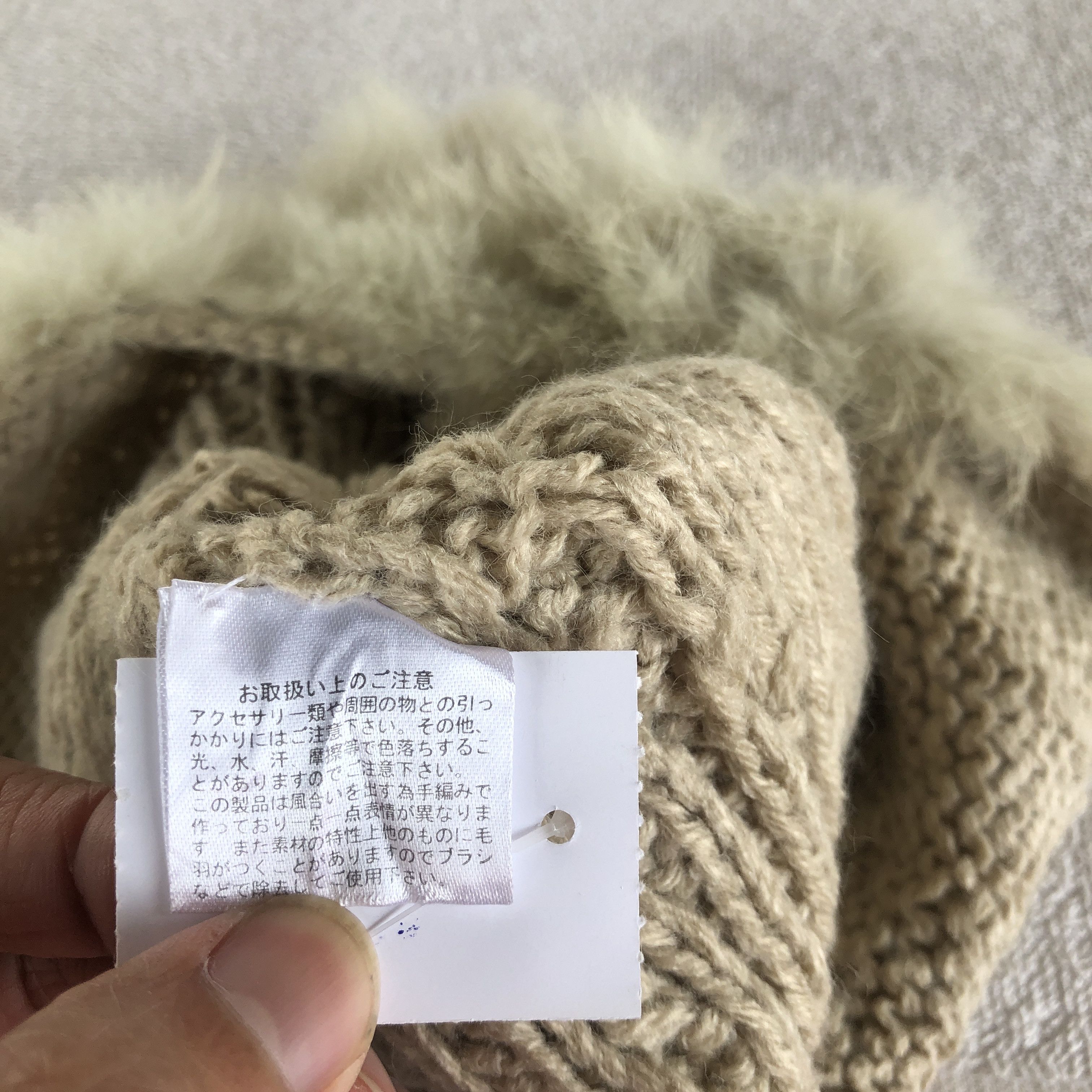 Japanese Brand Vintage Faux Fur Beanie Aran Isle Knit Snow Caps Hats Size ONE SIZE - 9 Thumbnail