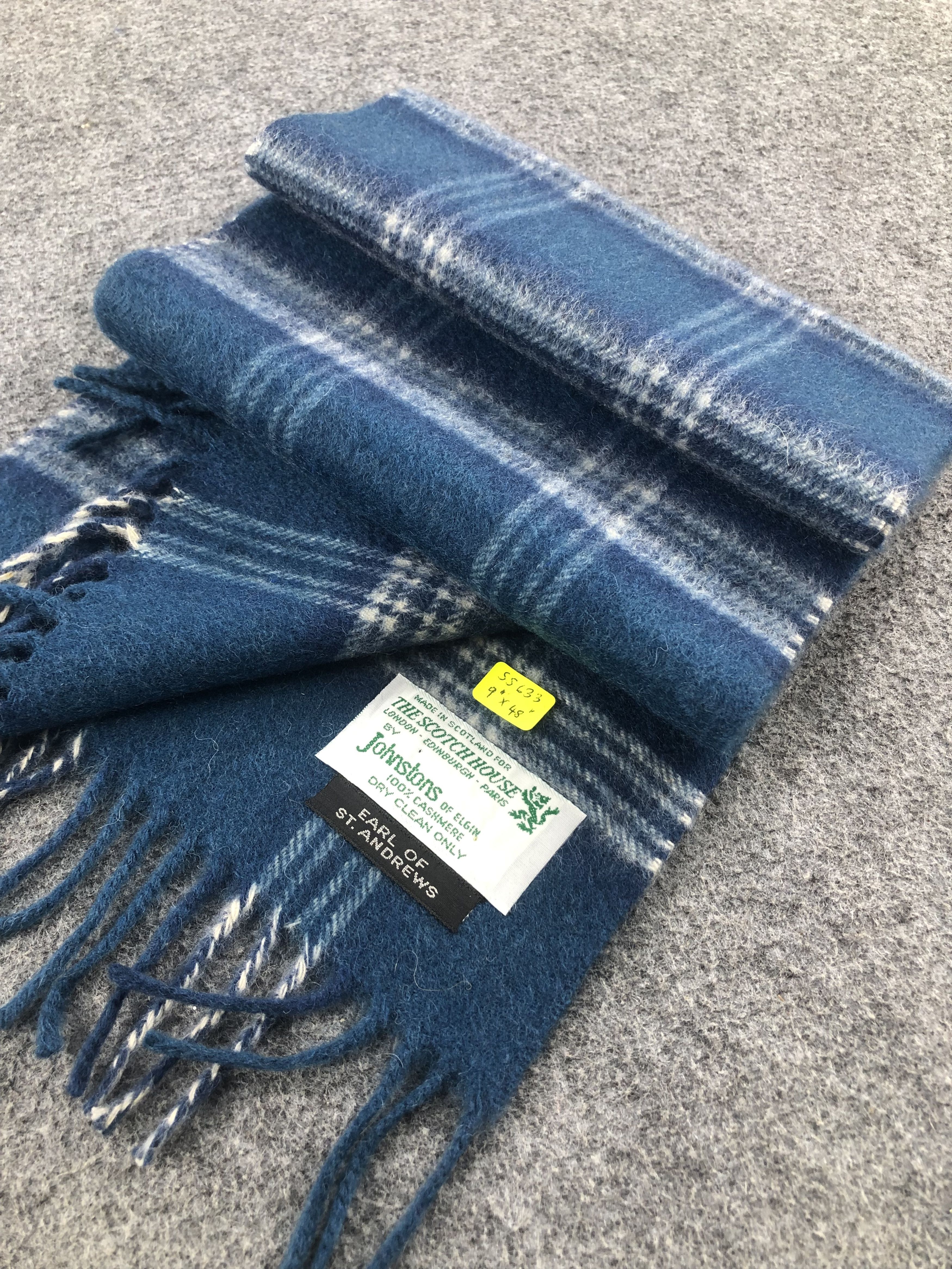 Johnstons Of Elgin Johnstons Of Elgin Cashmere Scarf / Muffler / Neckwear Size ONE SIZE - 3 Thumbnail