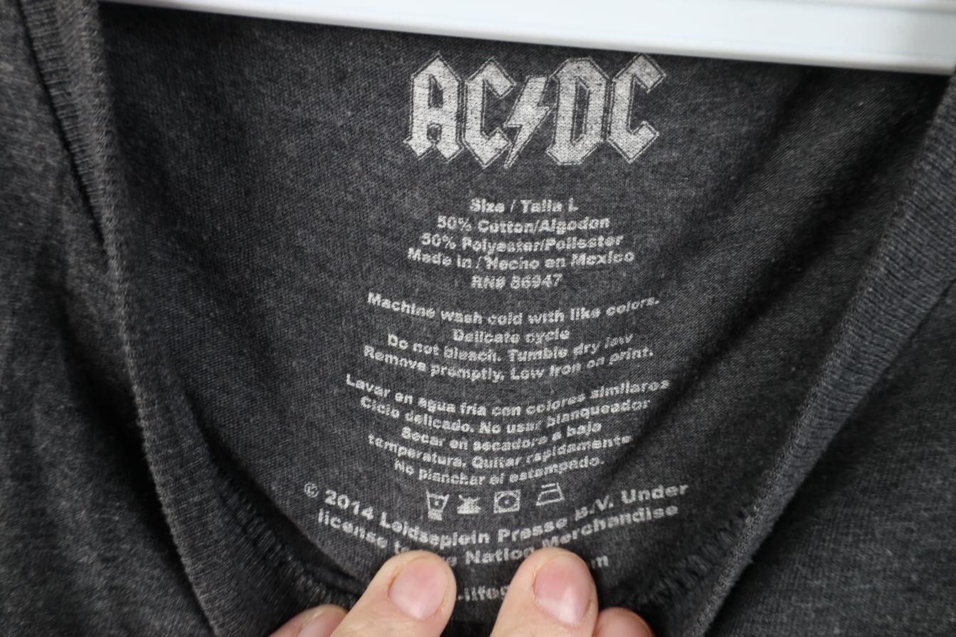 Vintage Retro Y2K Back In Black Tour ACDC Band Short Sleeve T-Shirt Size US L / EU 52-54 / 3 - 8 Thumbnail