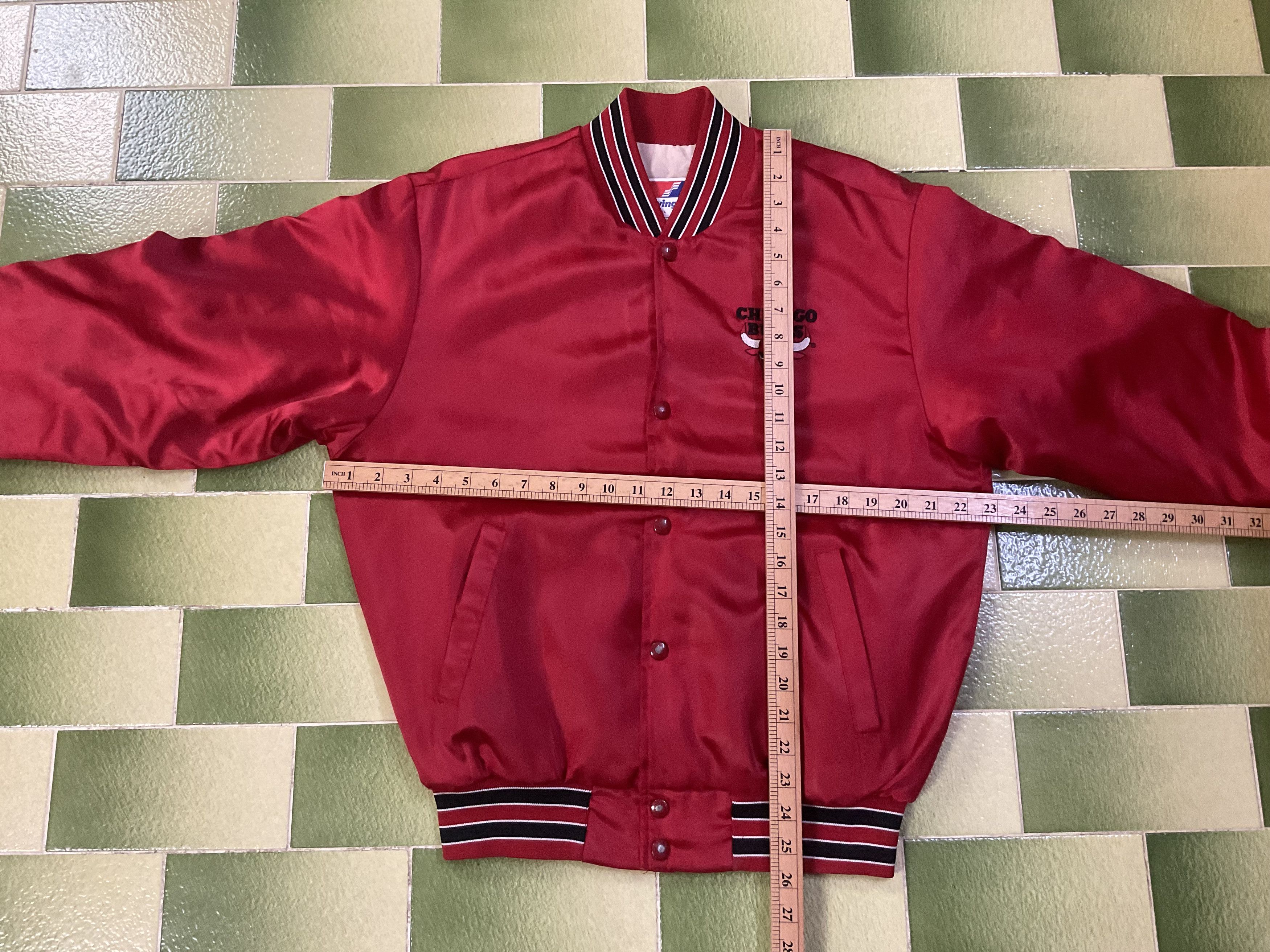 NBA Vintage 90s Swingster NBA Chicago Bulls Satin Bomber Jacket Size US M / EU 48-50 / 2 - 3 Thumbnail