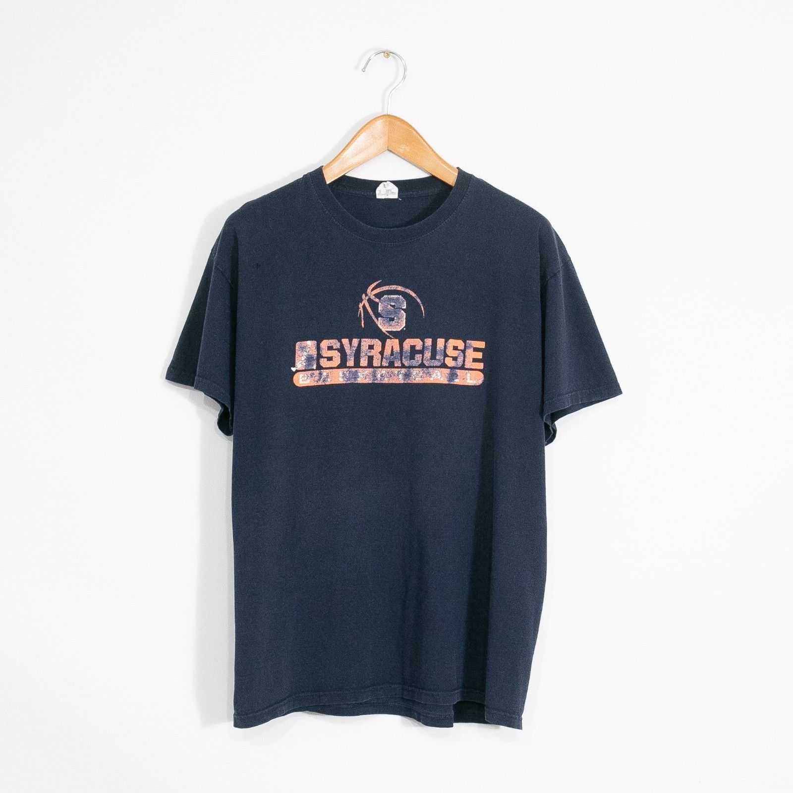 Vintage Vintage Y2K Syracuse Basketball T Shirt Mens XL - Distressed Size US XL / EU 56 / 4 - 1 Thumbnail