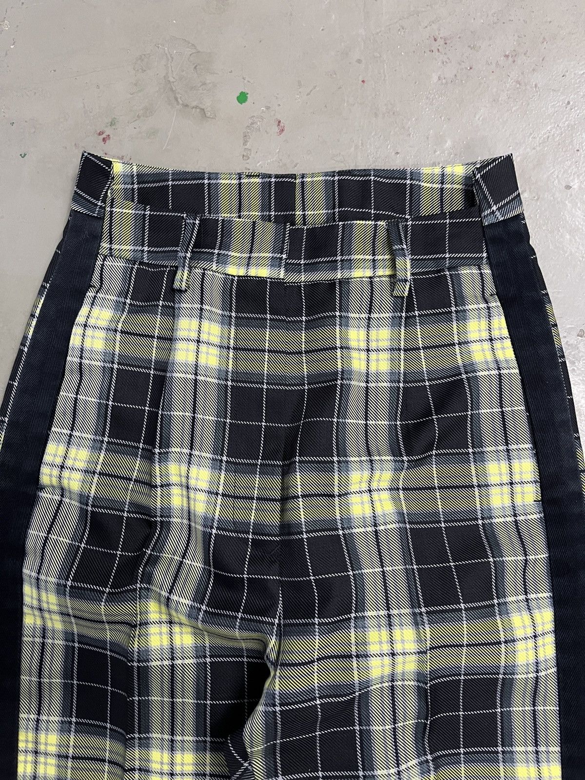 MM6 MM6 SS07 Tartan Side Tape Reconstructed Plaid Pants Size 26" / US 2 / IT 38 - 2 Thumbnail